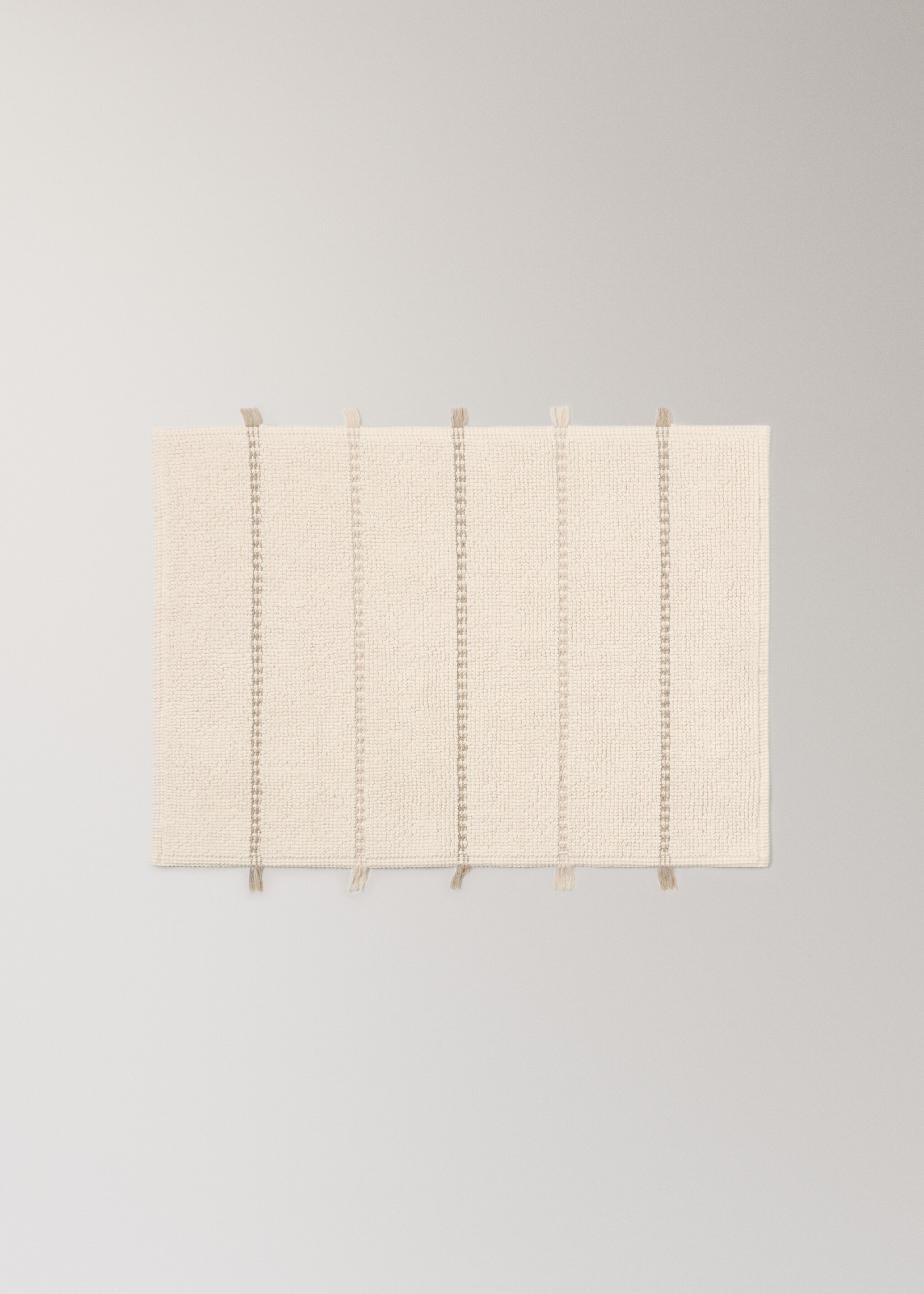 Striped bath mat with fringe detail - Article without model, Ecru. Ref: 27073742-00.