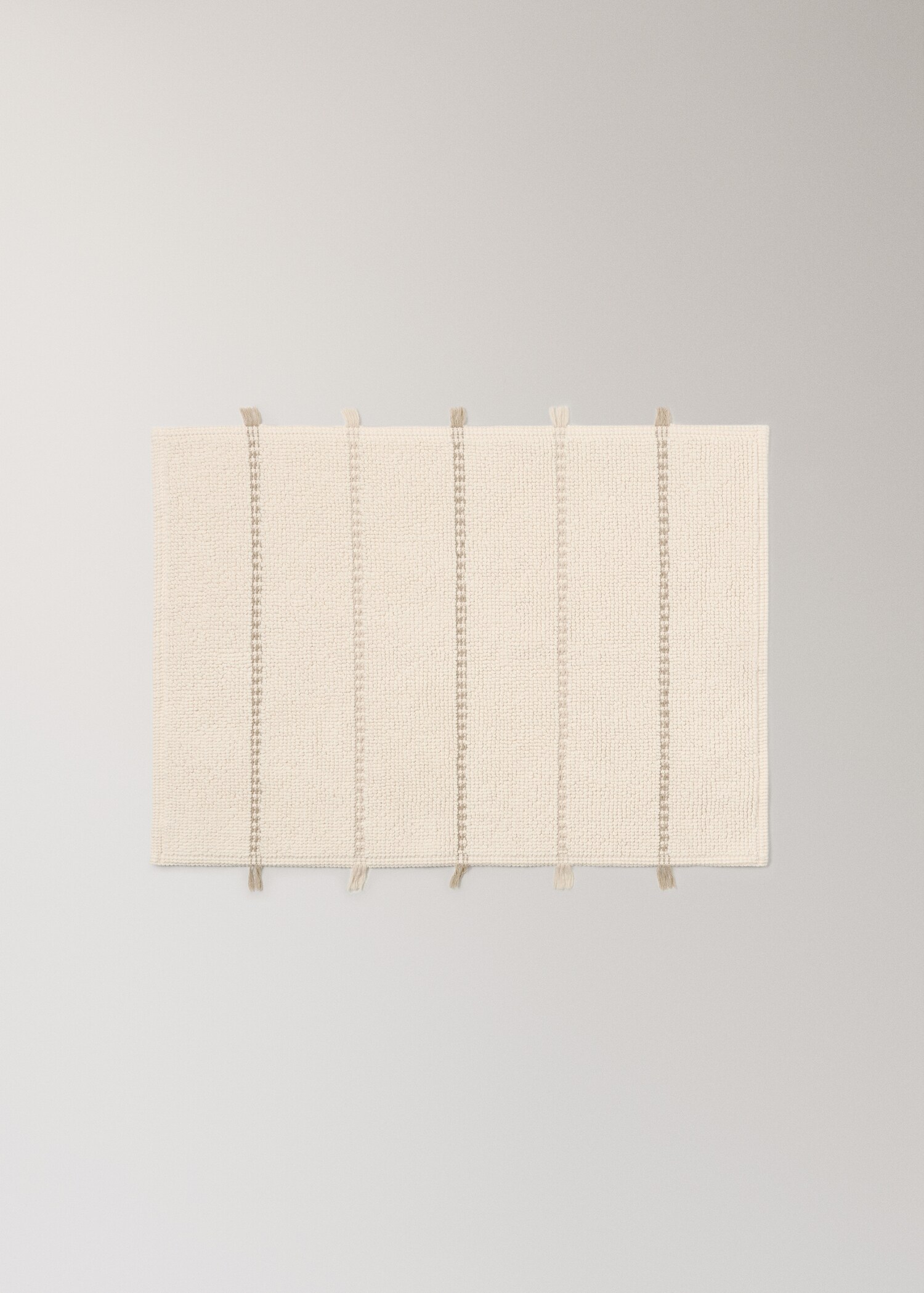 Striped bath mat with fringe detail - Article without model