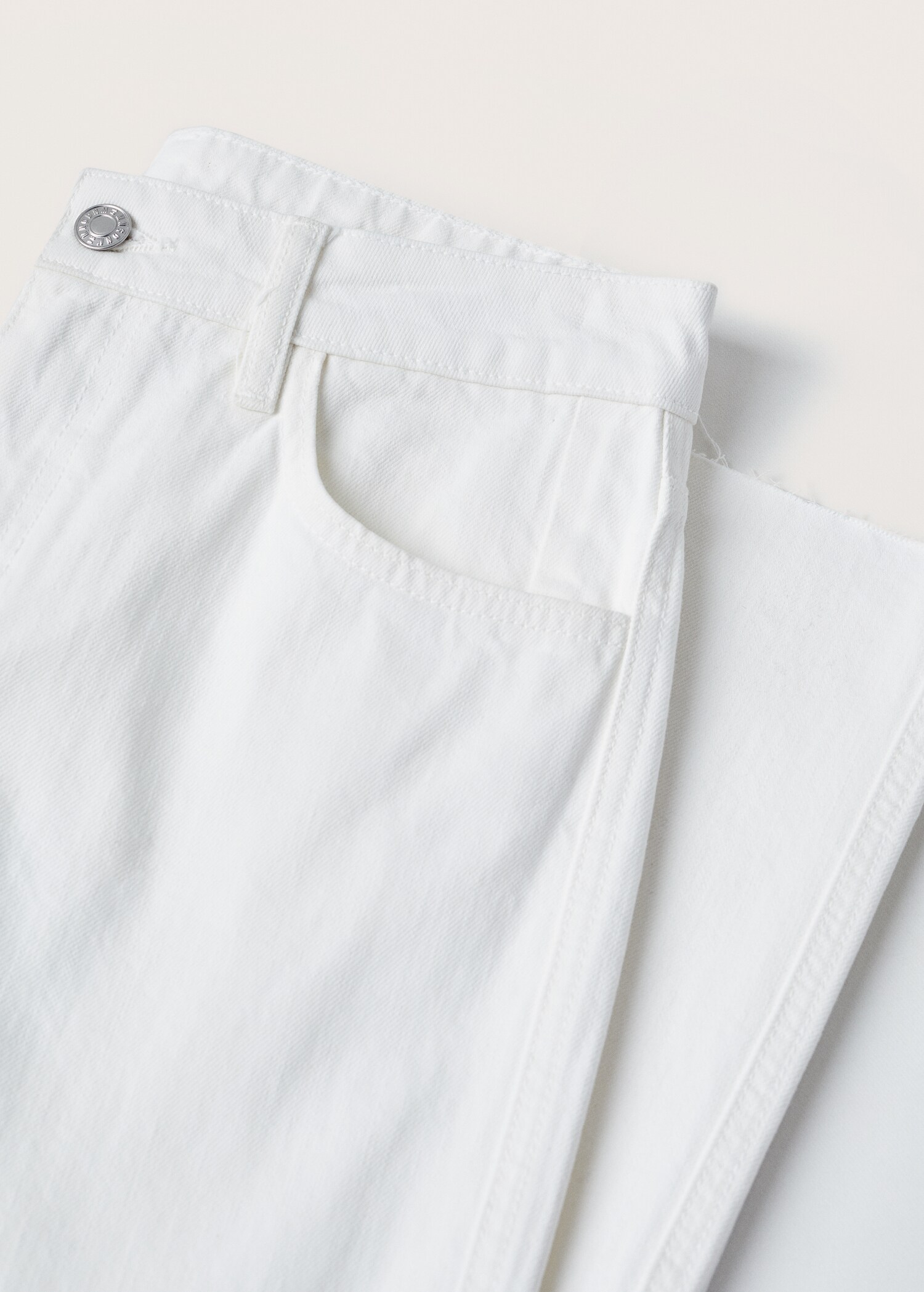 Medium-rise wideleg jeans - Details of the article 8