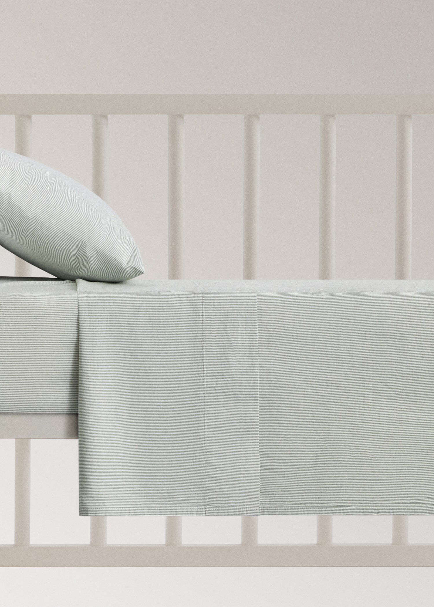 Cot bed top sheet fine striped yarn-dyed cotton - Article without model