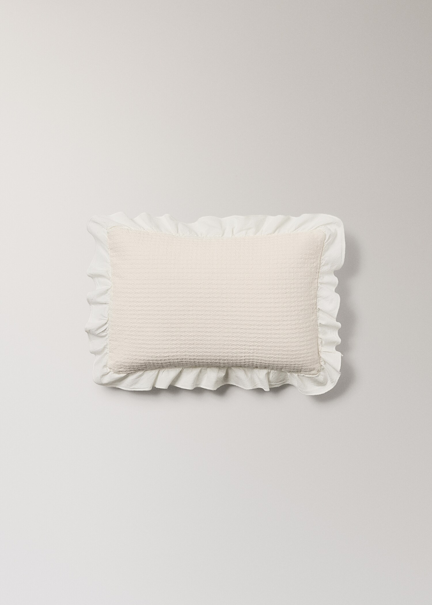 Mini cot cushion cover cotton jacquard ruffle 30x40 cm - Article without model