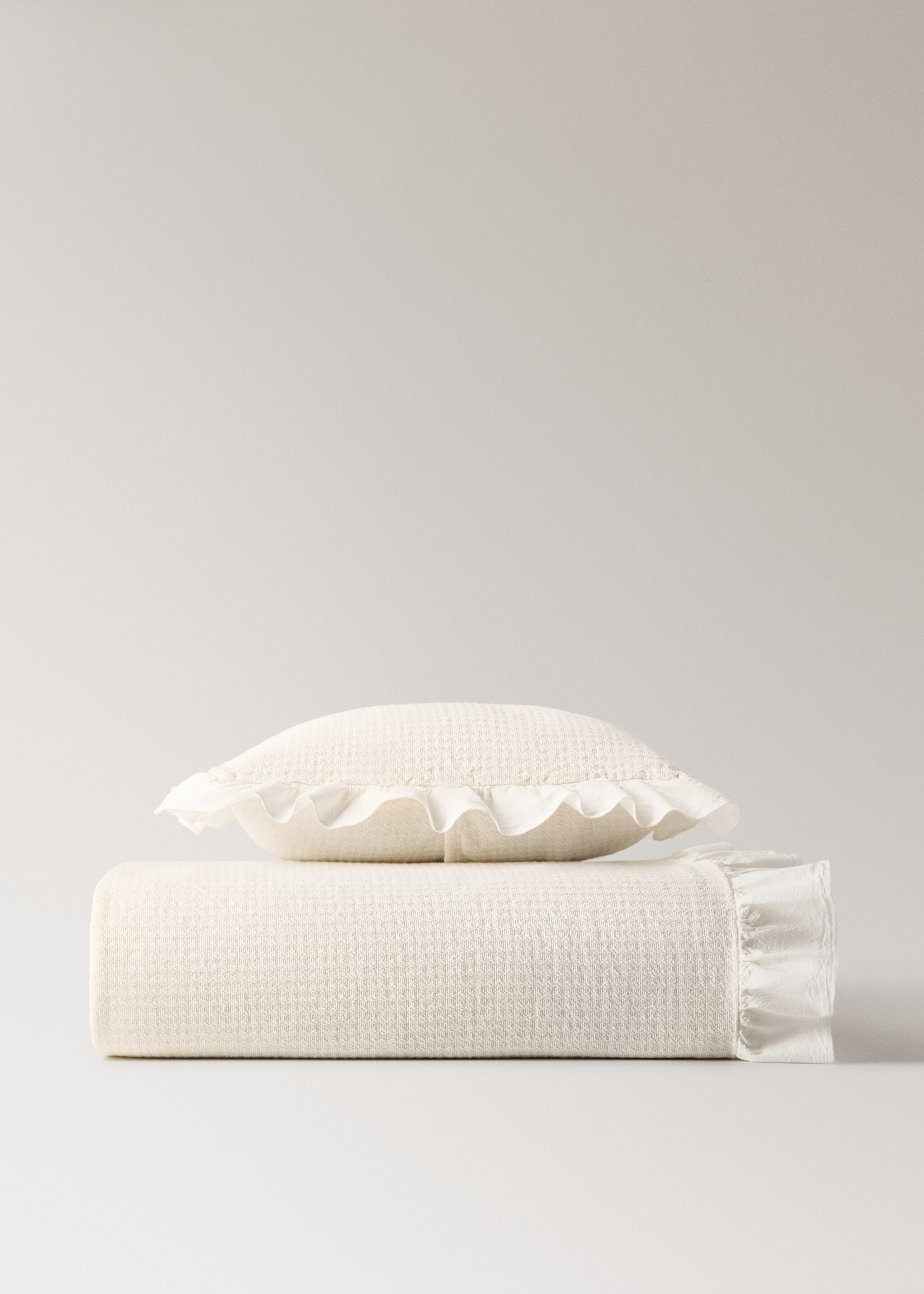 Mini cot cushion cover cotton jacquard ruffle 30x40 cm - Details of the article 5, Off White. Ref: 27074069-00.
