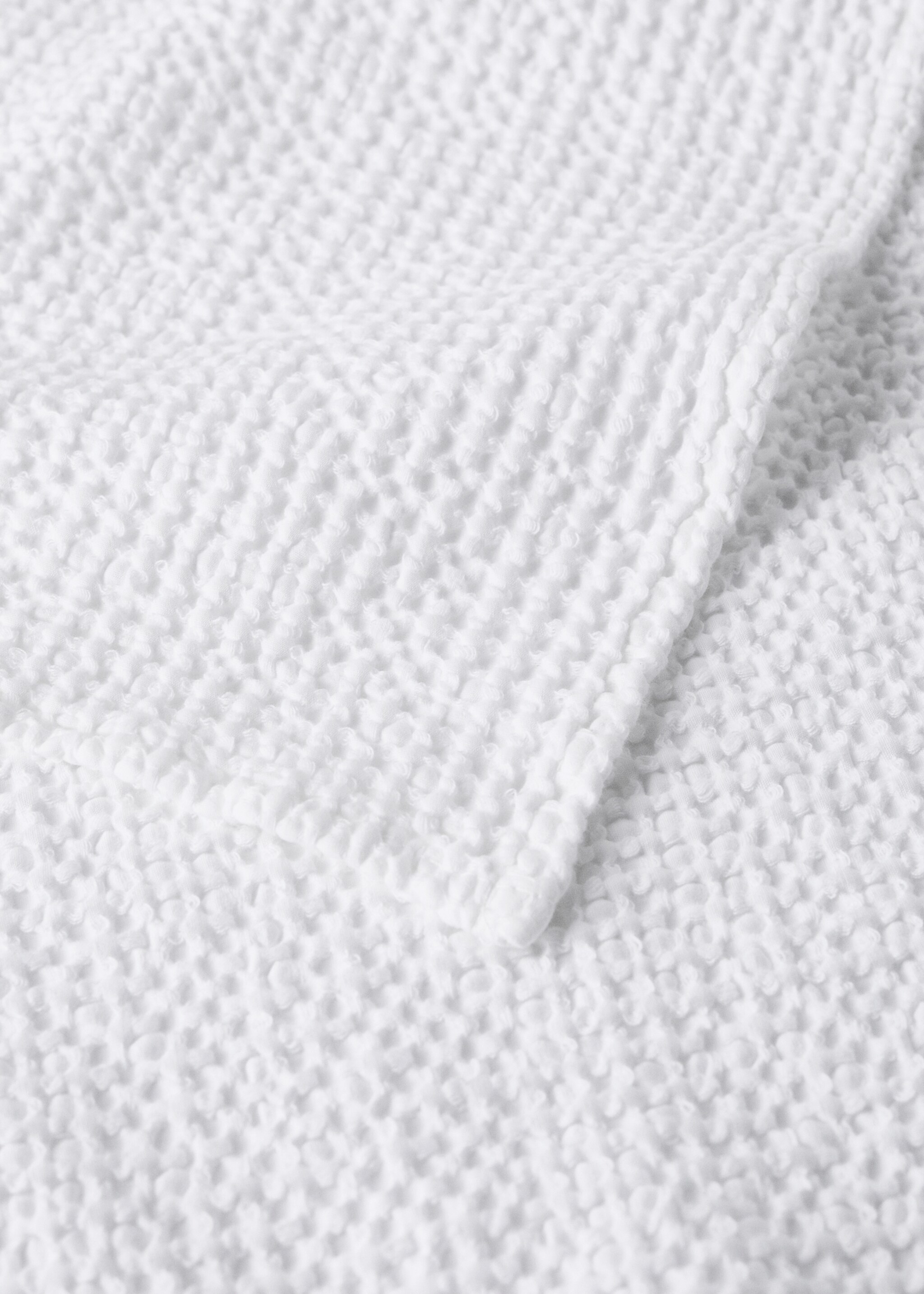 Cotton waffle garment-dyed bedspread for 90/105 cm bed - Details of the article 2, White. Ref: 27074076-00.