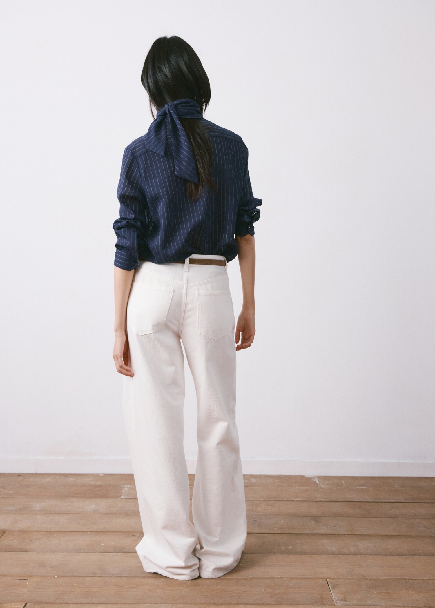 Striped blouse with bow tie neck - Reverse of the article