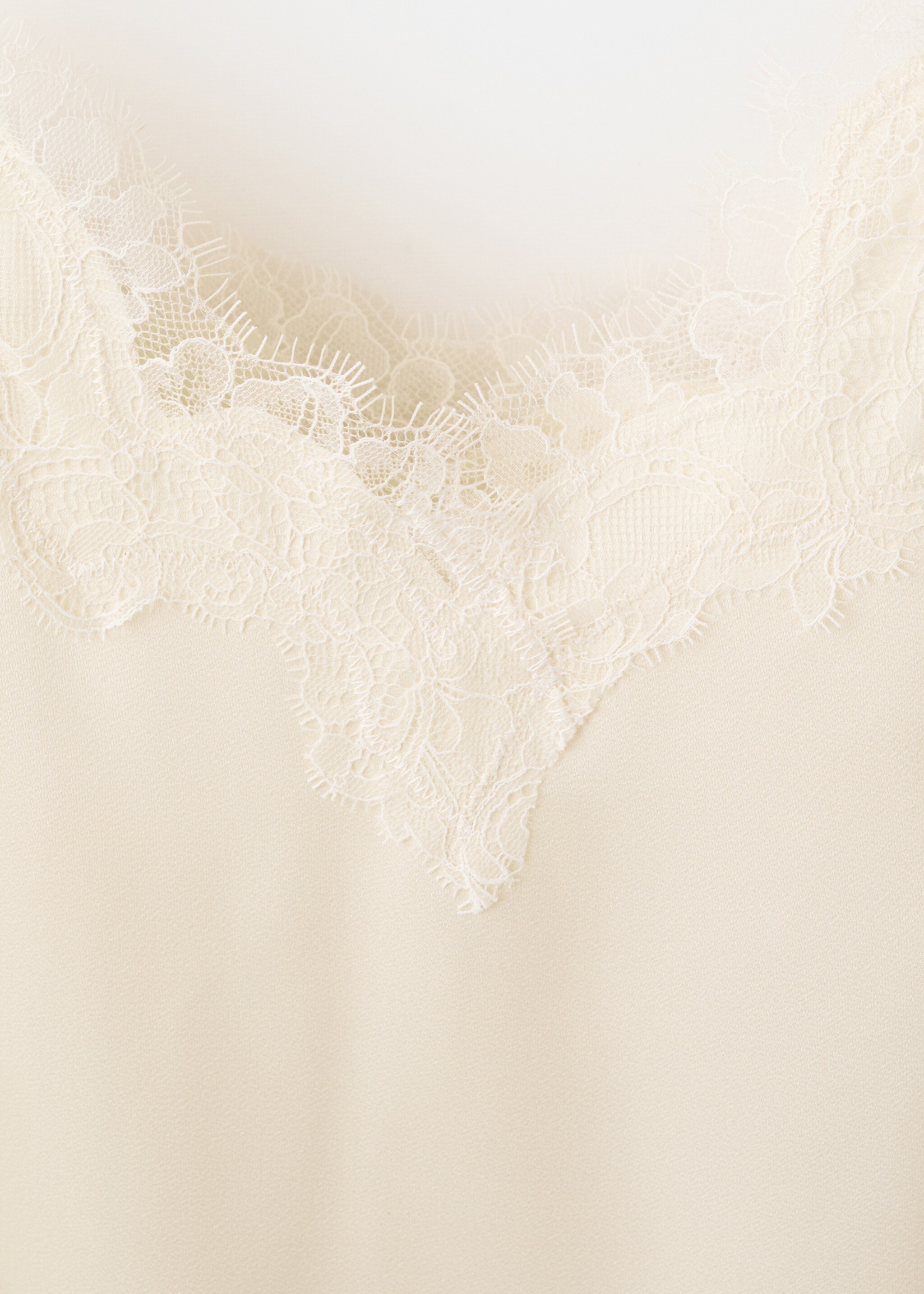 Lace top - Details of the article 8, Ecru. Ref: 27074089-00.