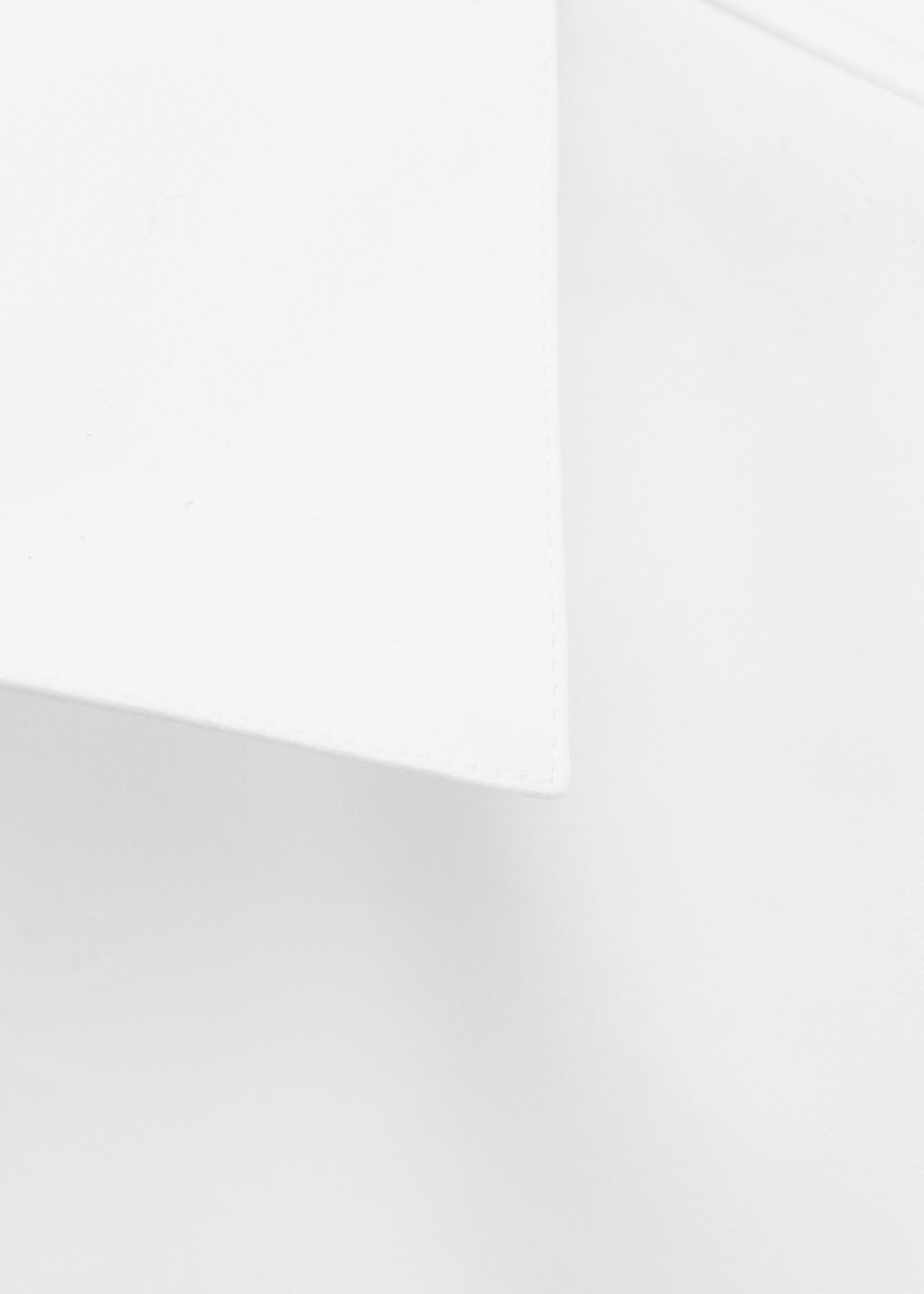 Fitted shirt with hidden closure - Details of the article 8, White. Ref: 27074100-00.