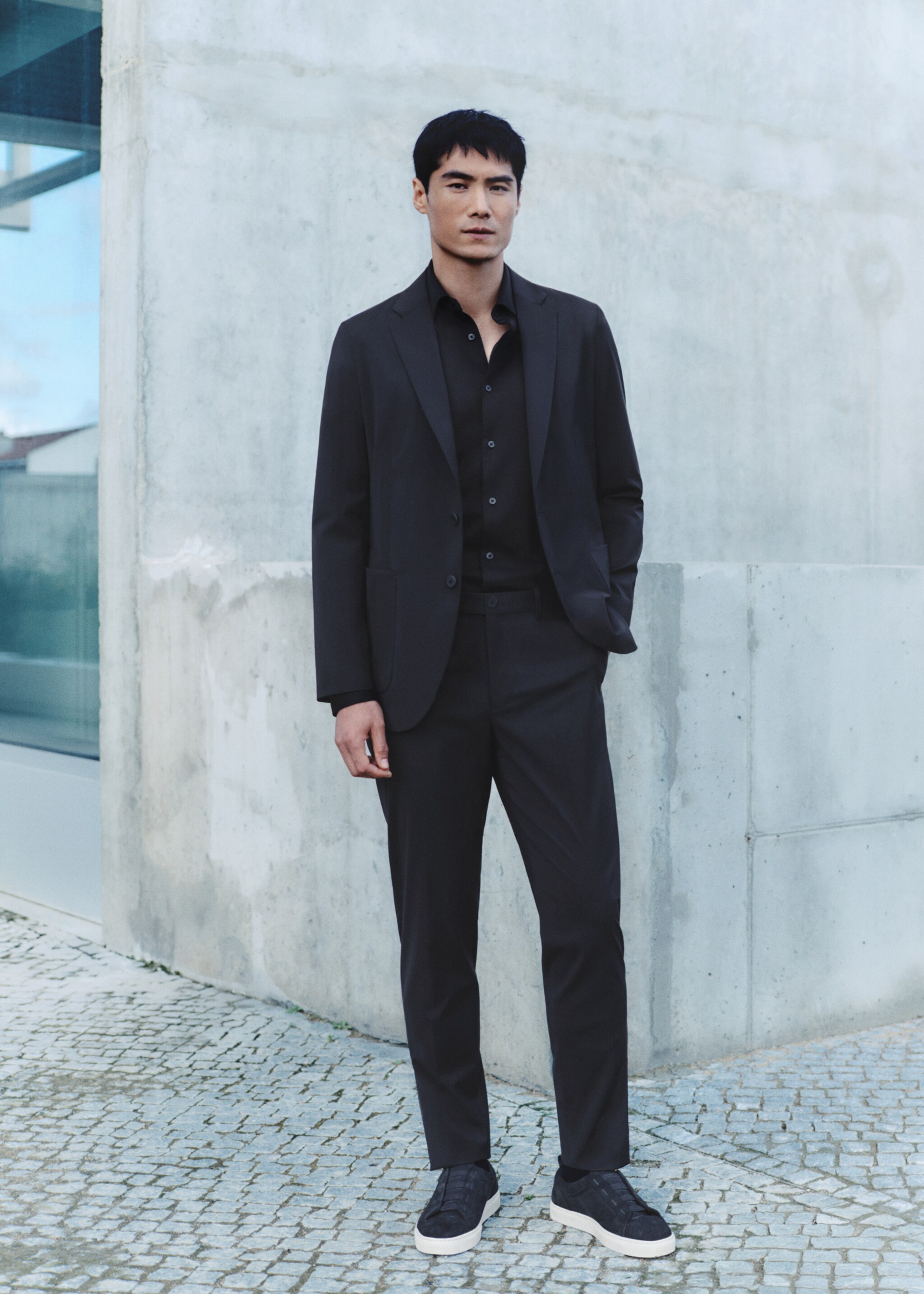 Slim-fit water-repellent trousers - Details of the article 5, Navy. Ref: 27074407-00.