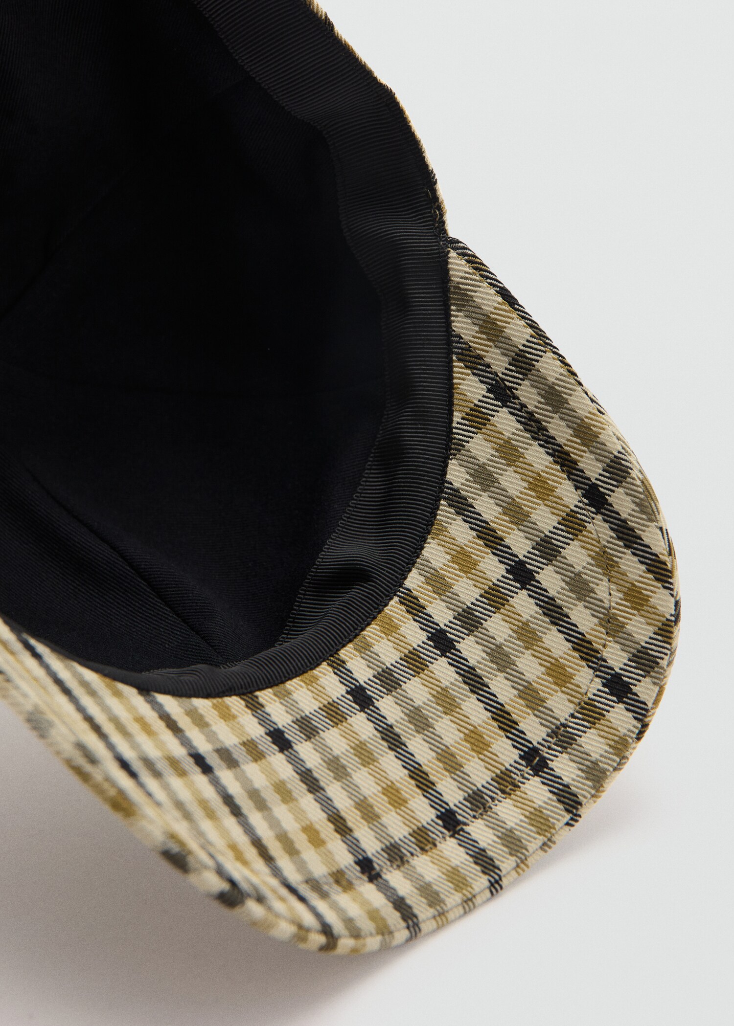 Cap with check visor - Details of the article 2