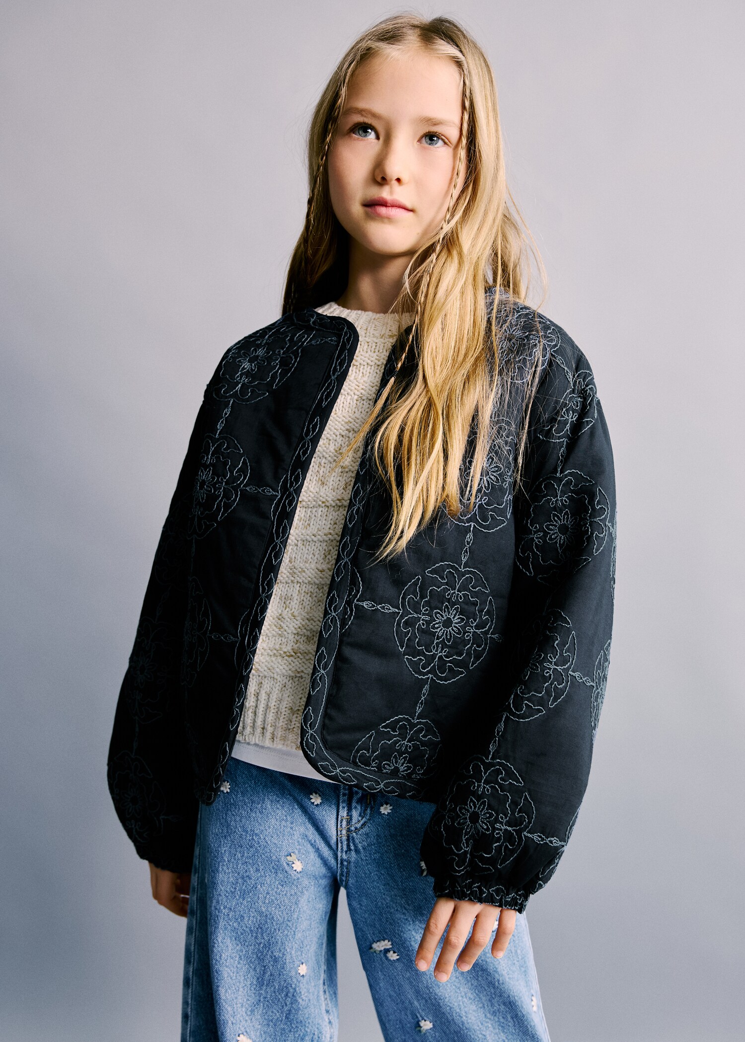 Quilted jacket with embroidered details - Medium plane