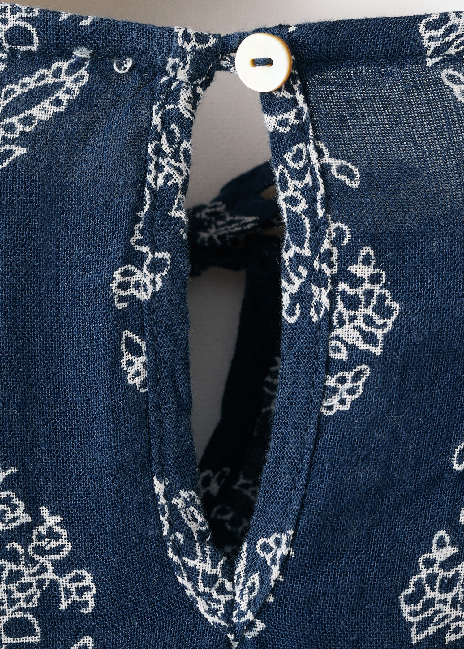 Robe imprimée à volants - Détail de l'article 8