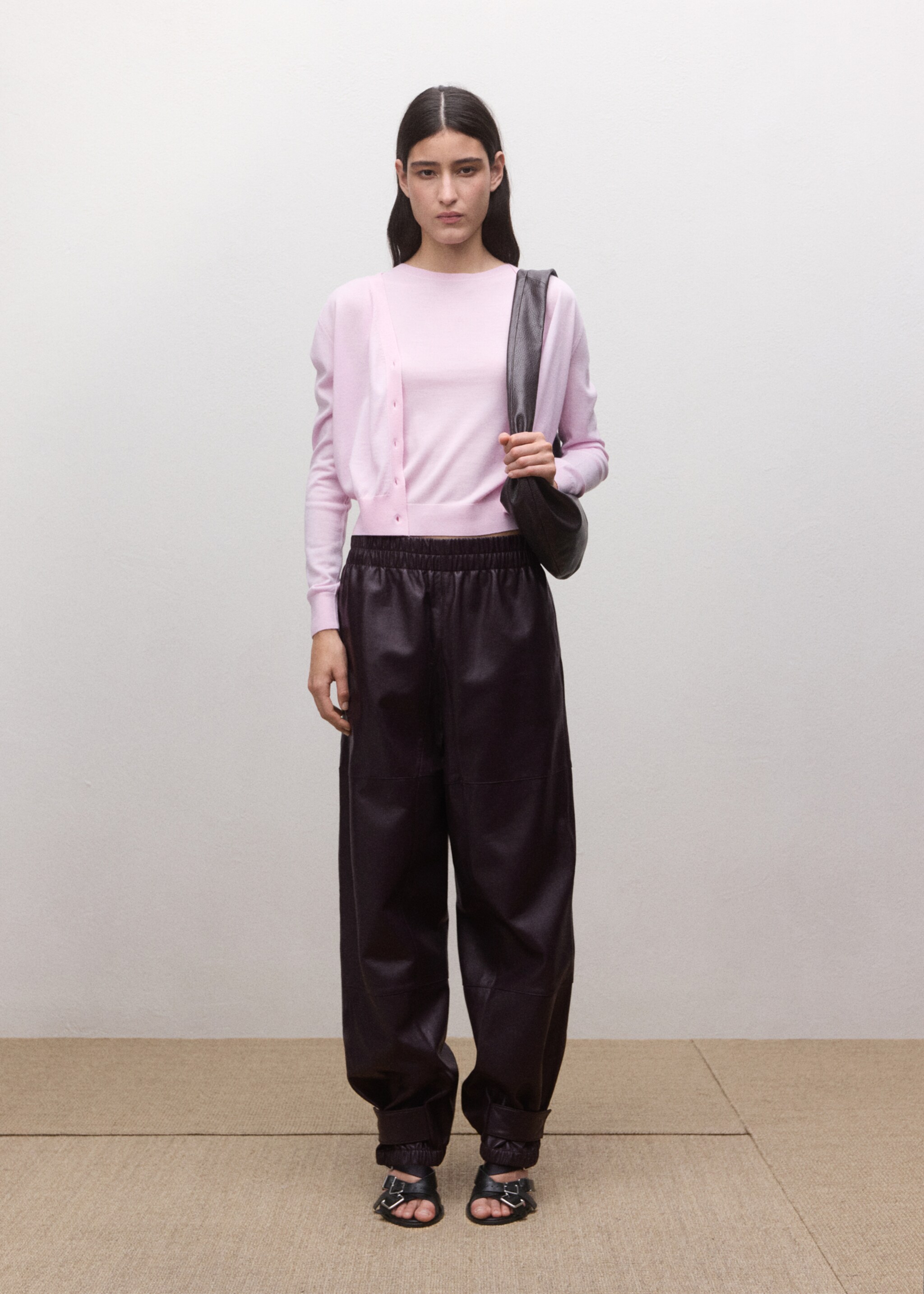 Fitted top in 100% wool - Details of the article 6, Pink. Ref: 27074440-00.
