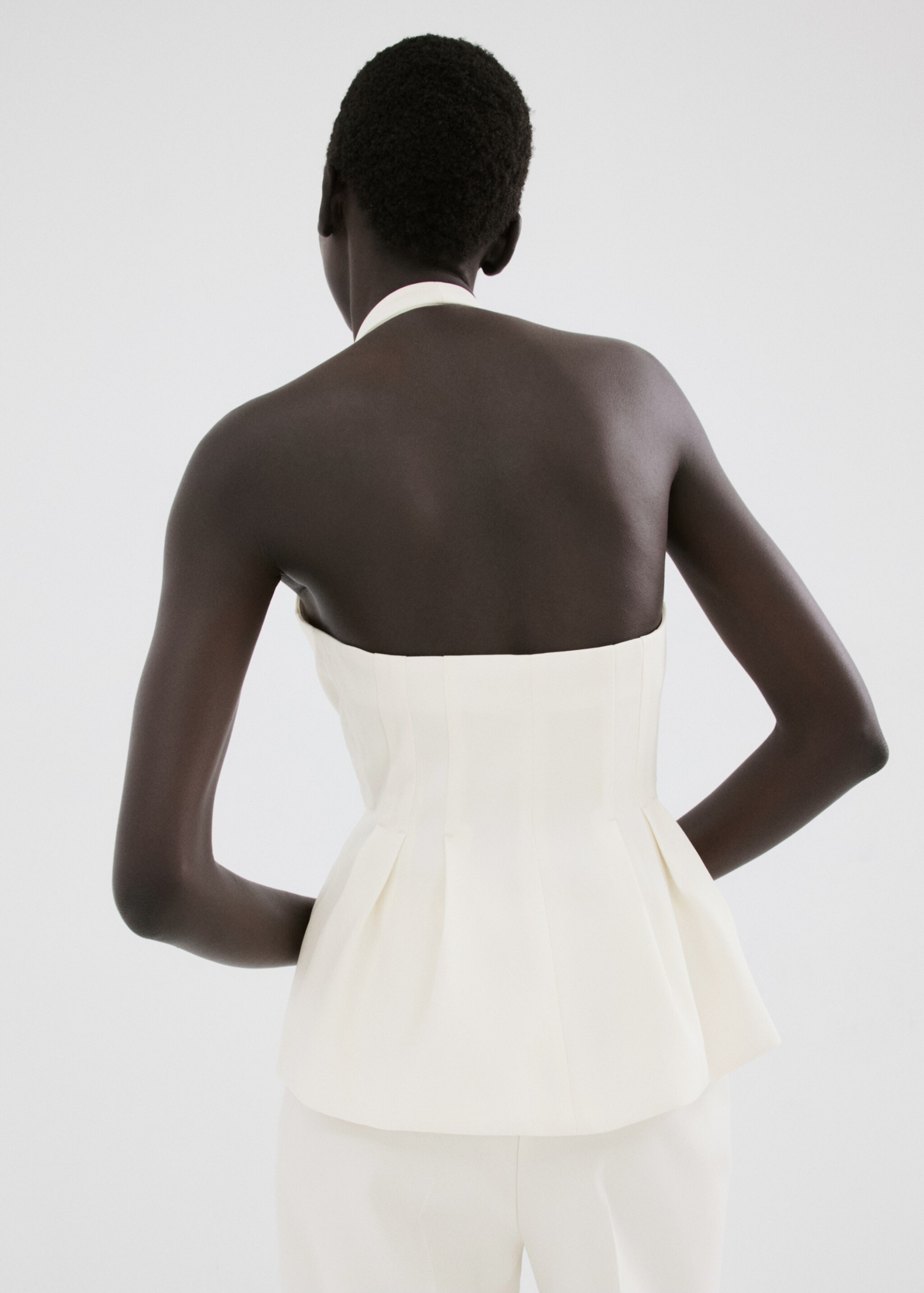 Peplum top with halter neck - Reverse of the article, Vanilla. Ref: 27074775-00.