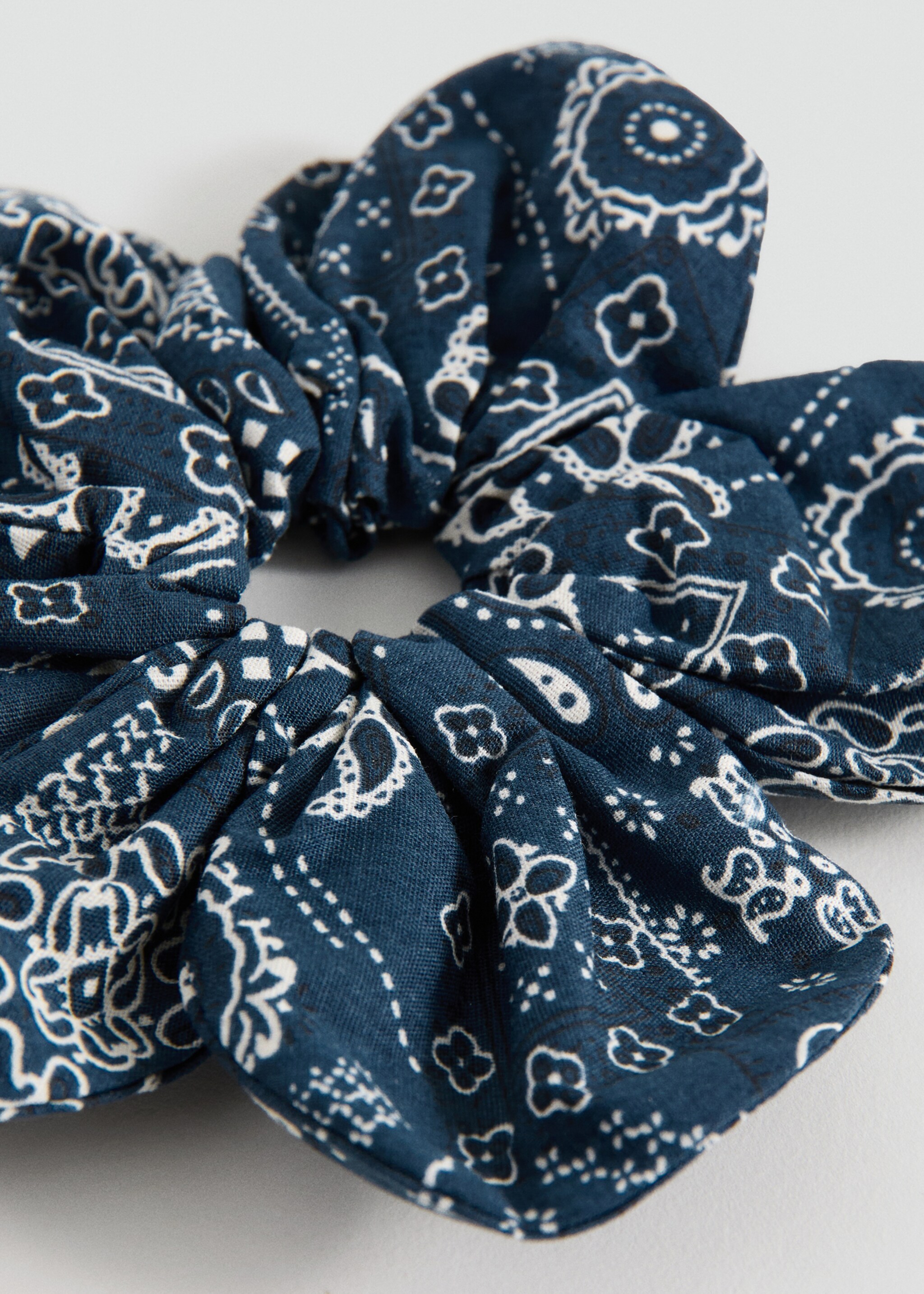 Printed hair tie - Medium plane, Navy. Ref: 27074781-00.