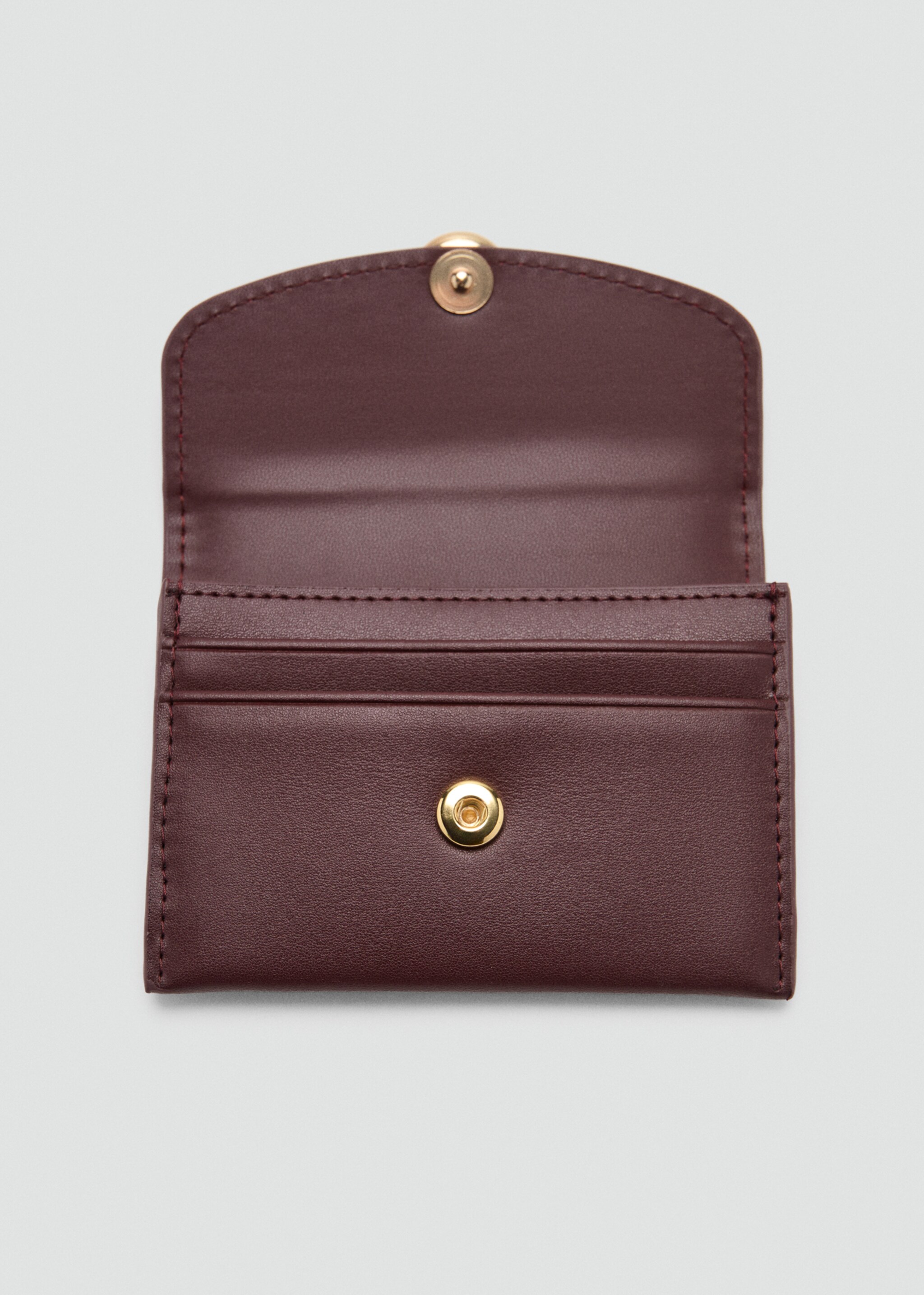 Jewel button flap card holder - Details of the article 1, Burgundy. Ref: 27074785-00.