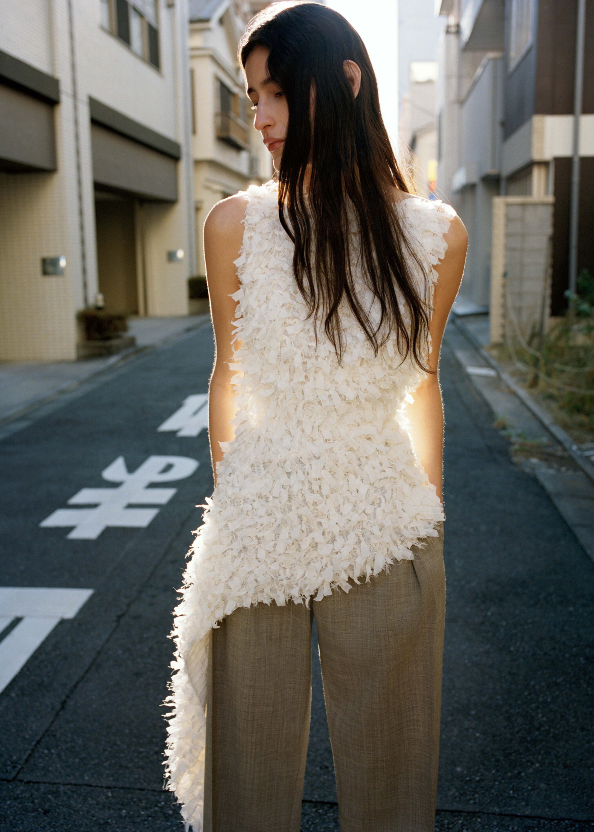 Asymmetrical speckled top - Medium plane, Off White. Ref: 27074788-00.