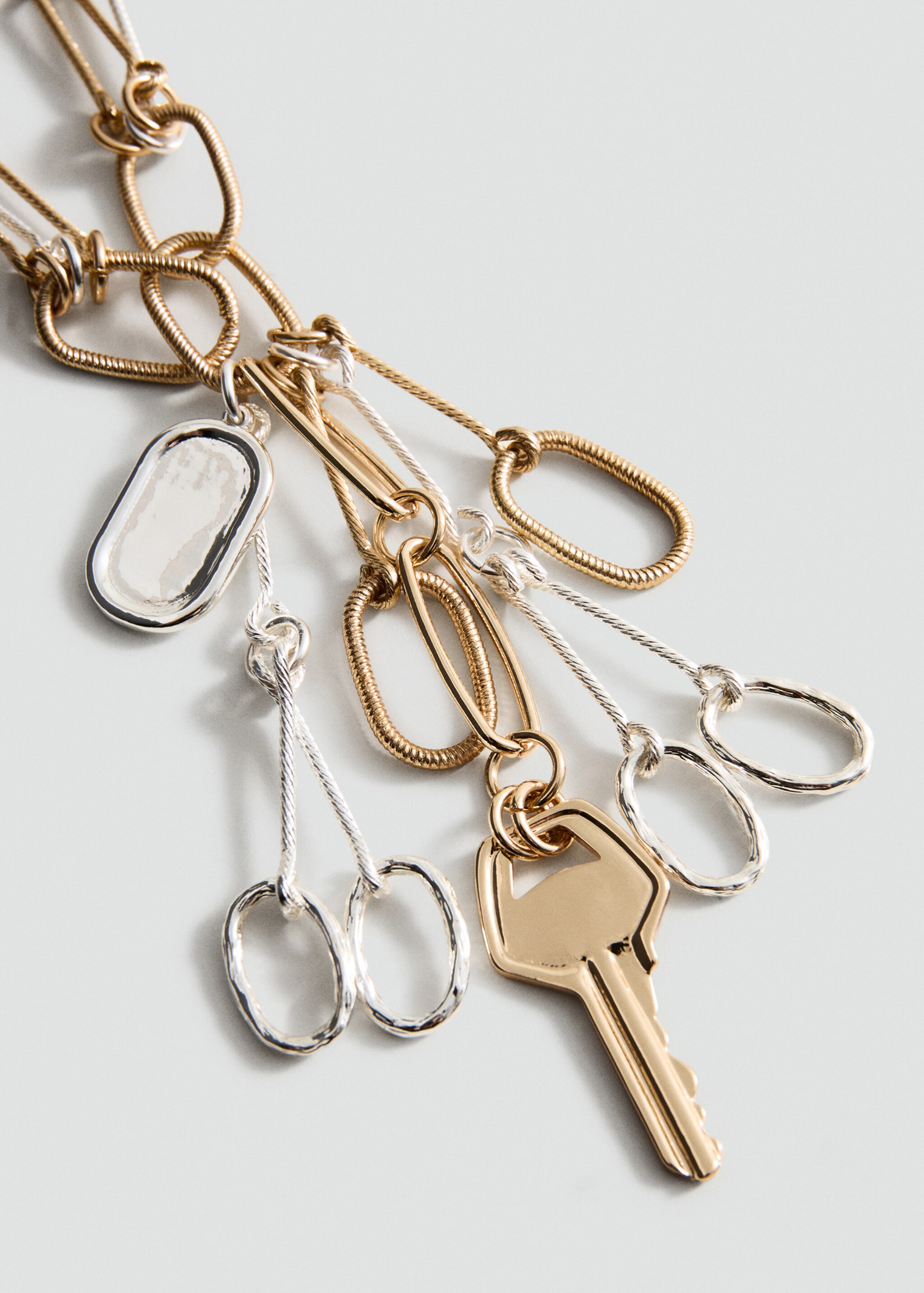 Collar gala - Plano medio, Oro. Ref: 27075160-00.