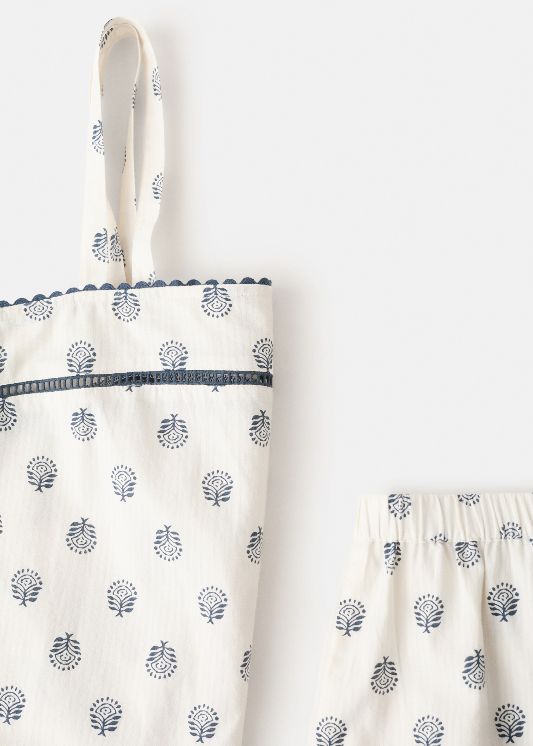 Printed short pyjamas - Details of the article 0, Off White. Ref: 27075809-00.