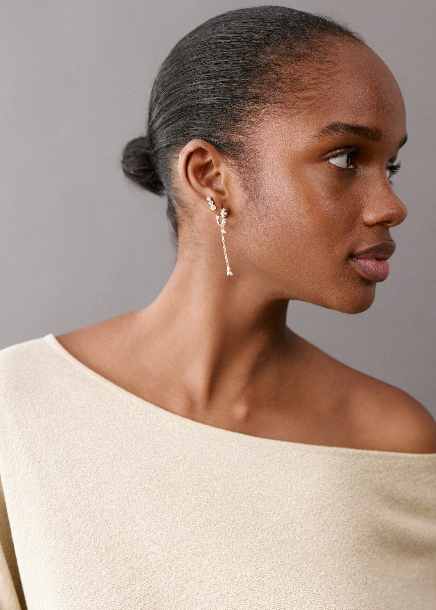 Asymmetrisches Strick-Cape - Detail des Artikels 1