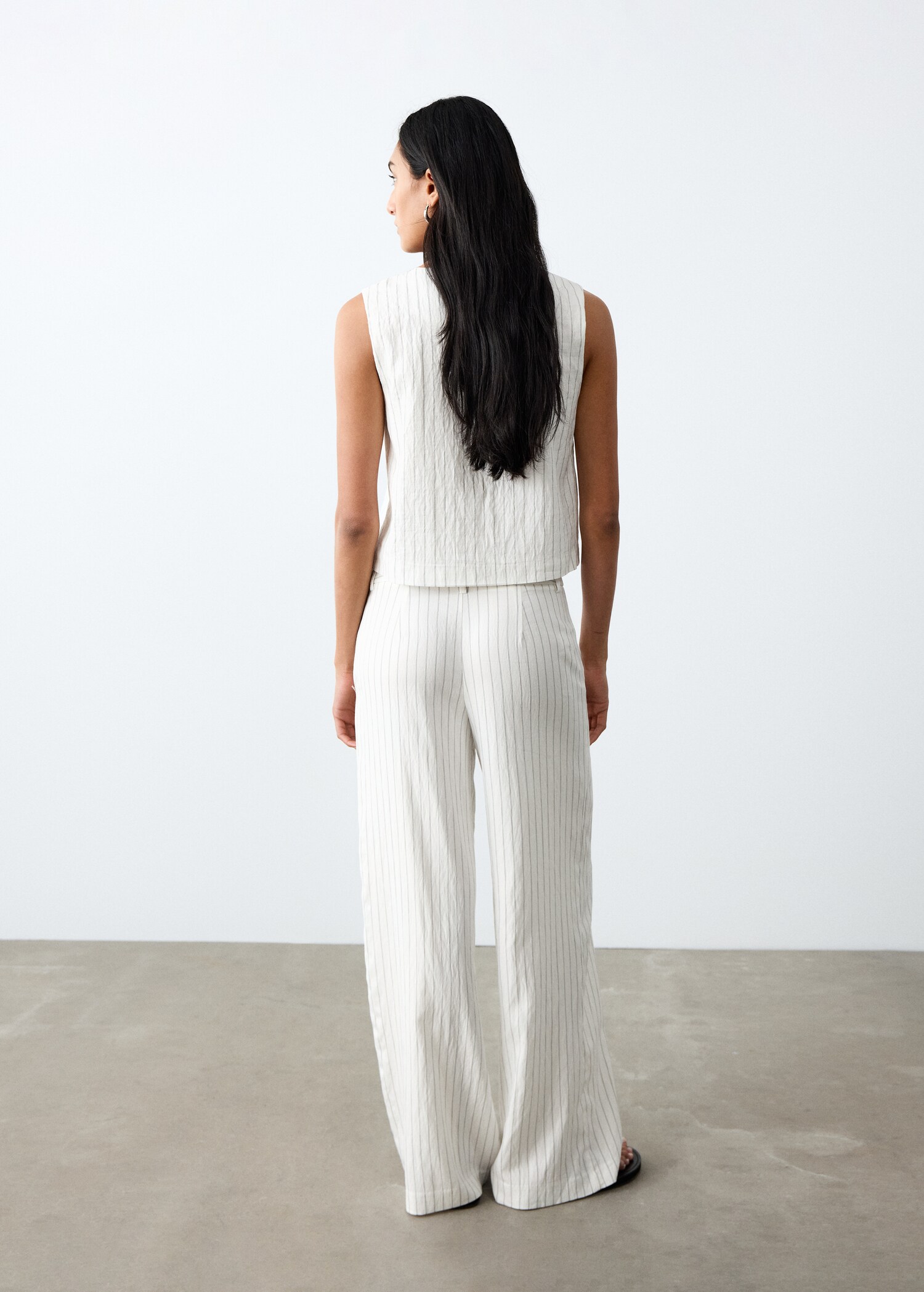 Straight striped trousers - Reverse of the article