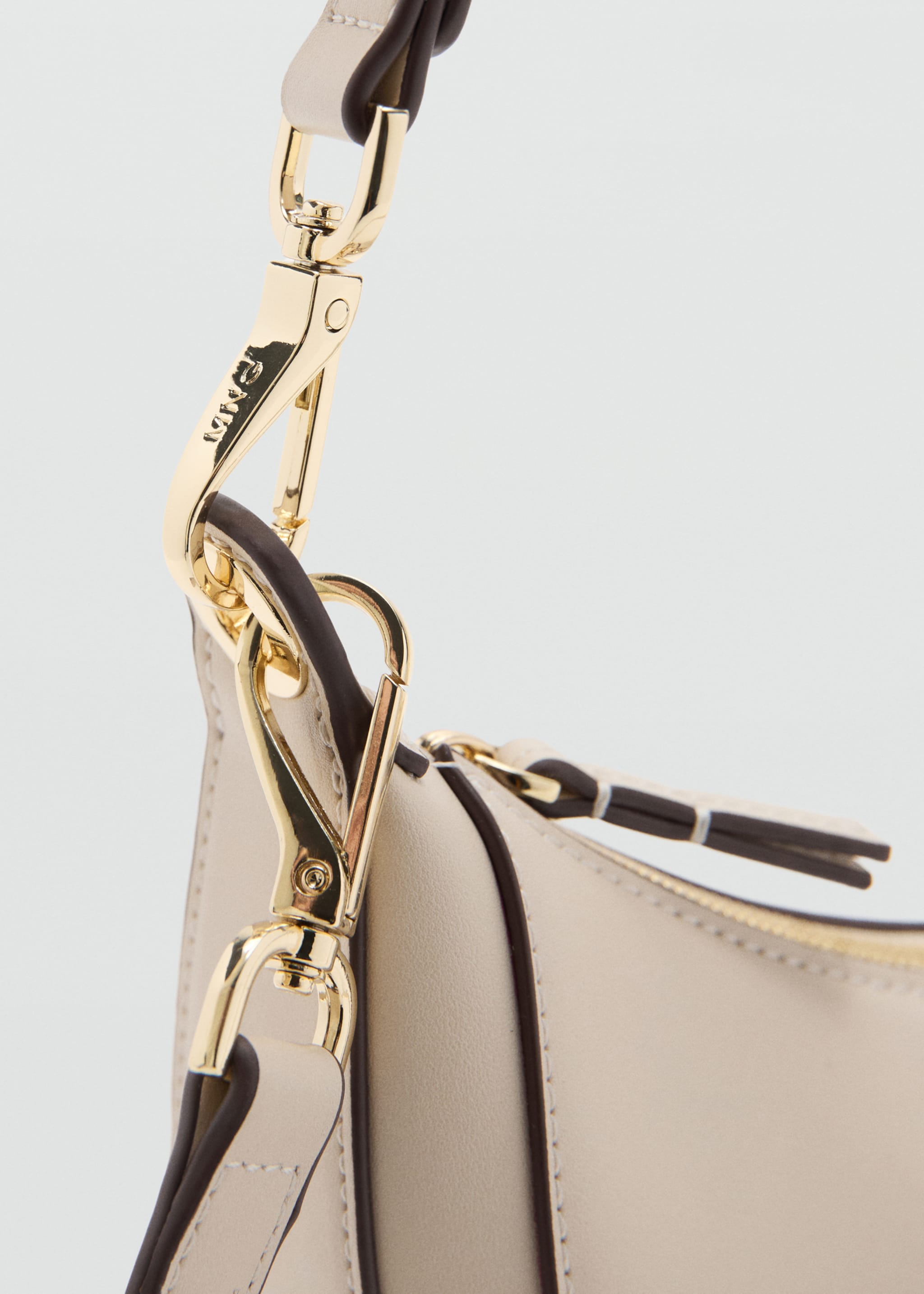 Oval shoulder bag - Details of the article 1, Off White. Ref: 27075817-00.