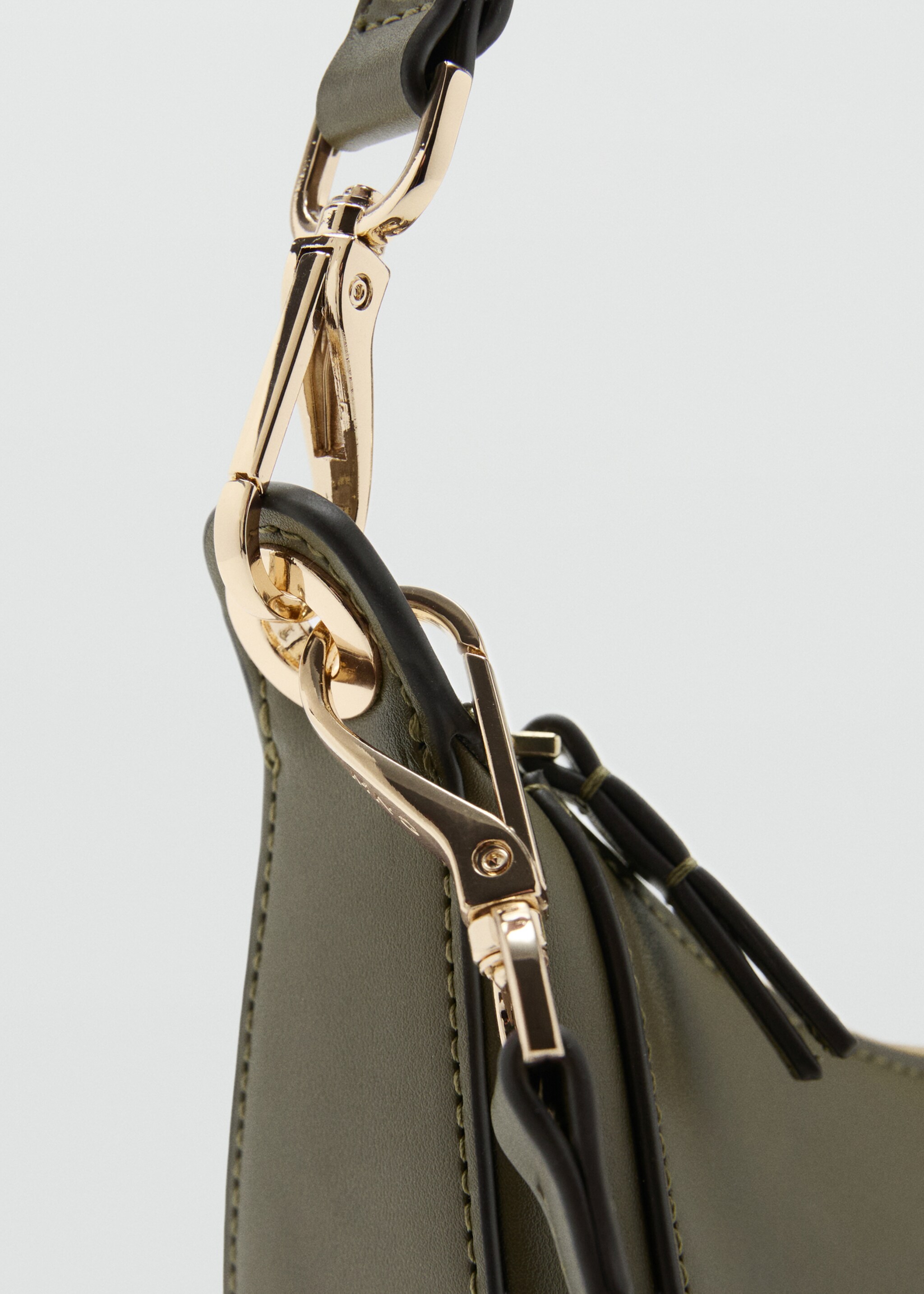 Oval shoulder bag - Details of the article 1, Khaki. Ref: 27075817-00.