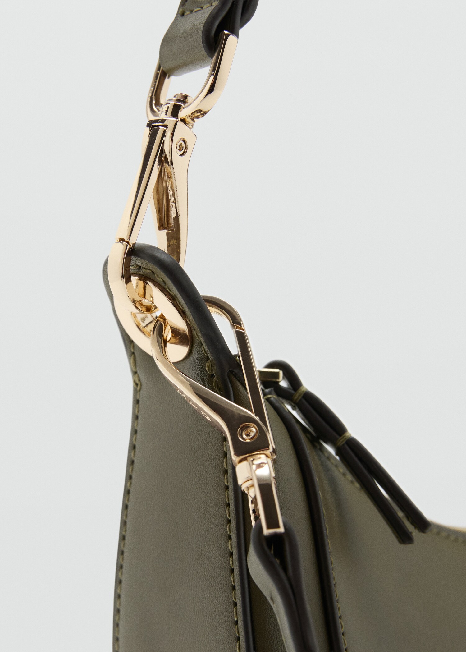 Oval shoulder bag - Details of the article 1