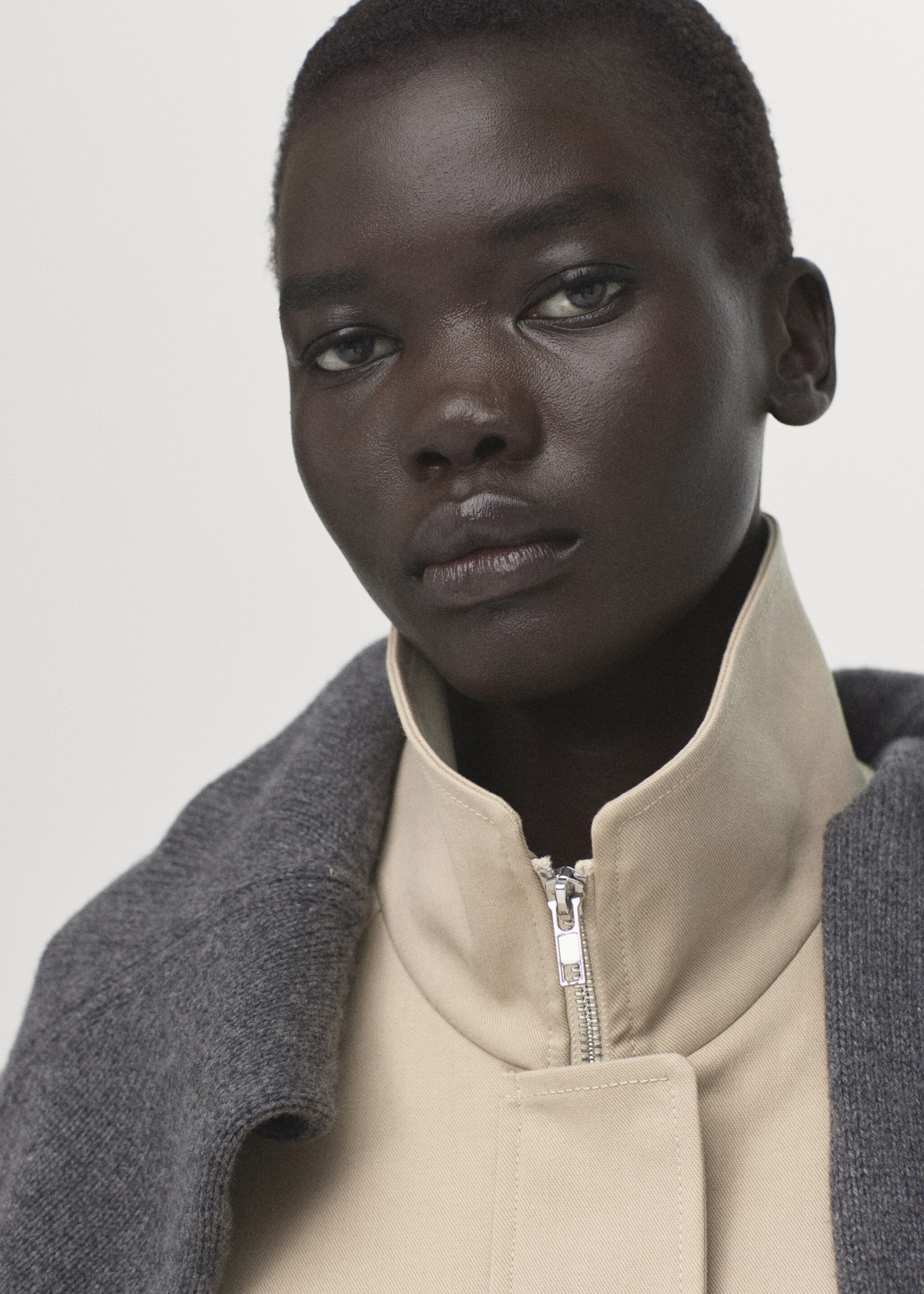 جاكيت قطني مع جيوب - تفاصيل المنتج 2, رمادي فاتح/خفيف. Ref: 27075820-00.