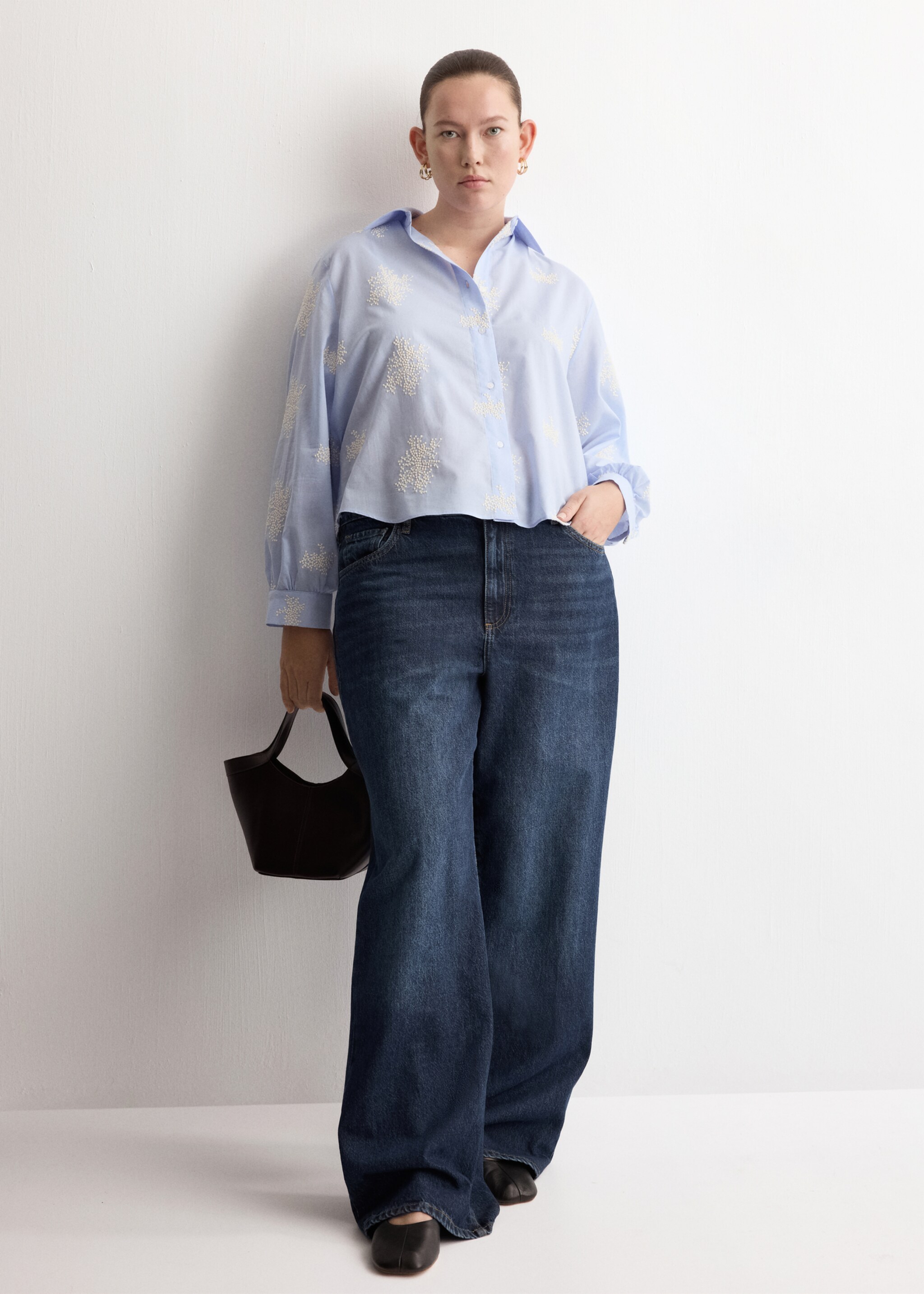 Chemise à broderie florale - Détail de l'article 3, Bleu ciel. Ref: 27075831-00.