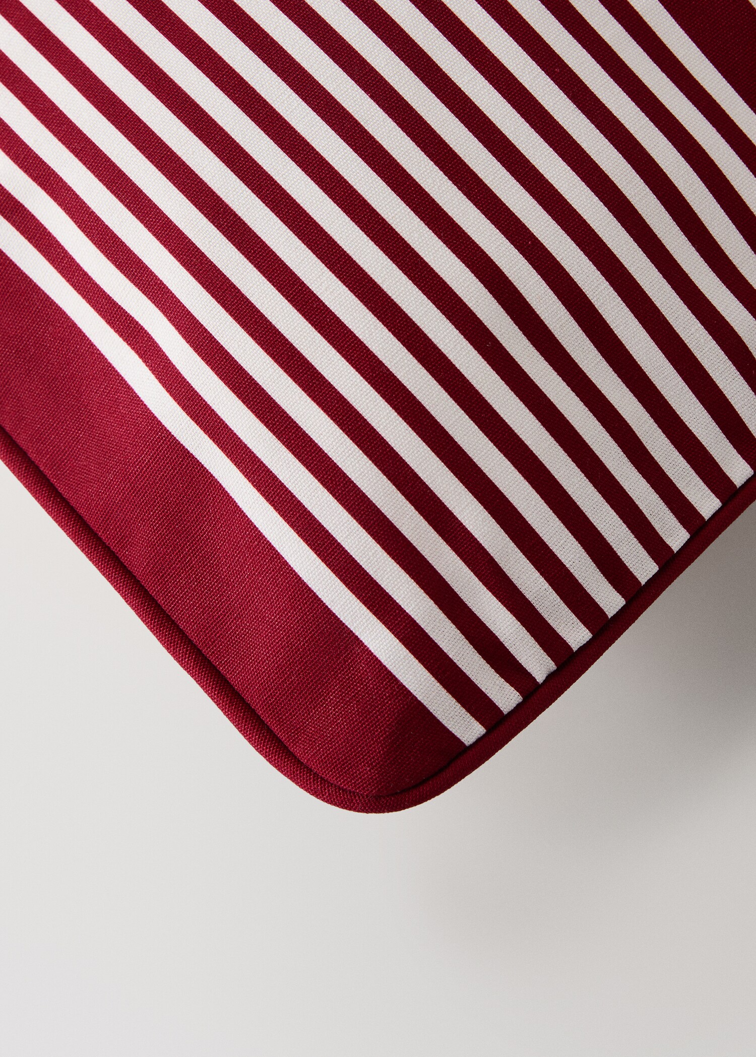 Striped 100% cotton cushion cover - Details of the article 1