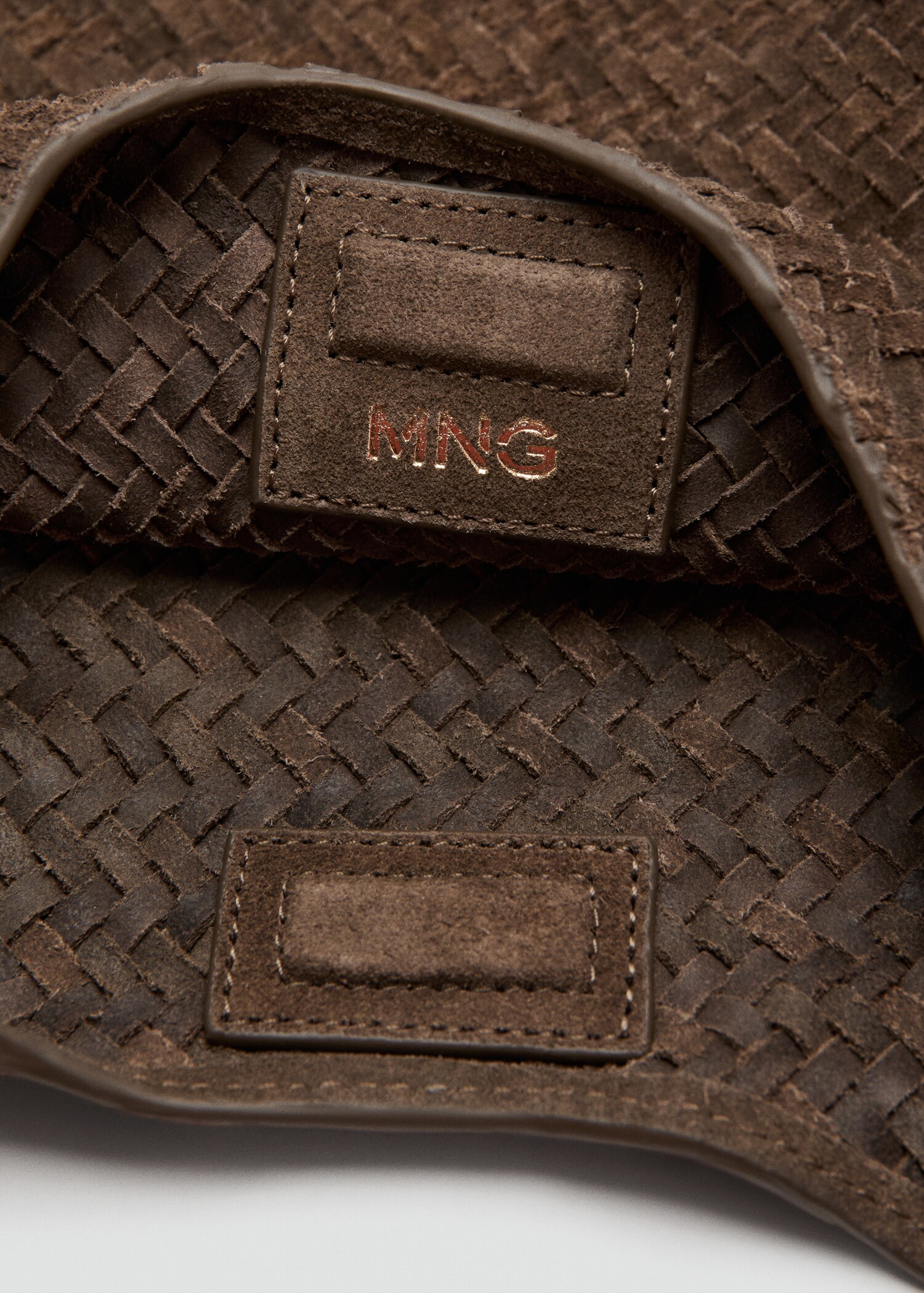 حقيبة كتف مضفرة من الجلد - تفاصيل المنتج 1