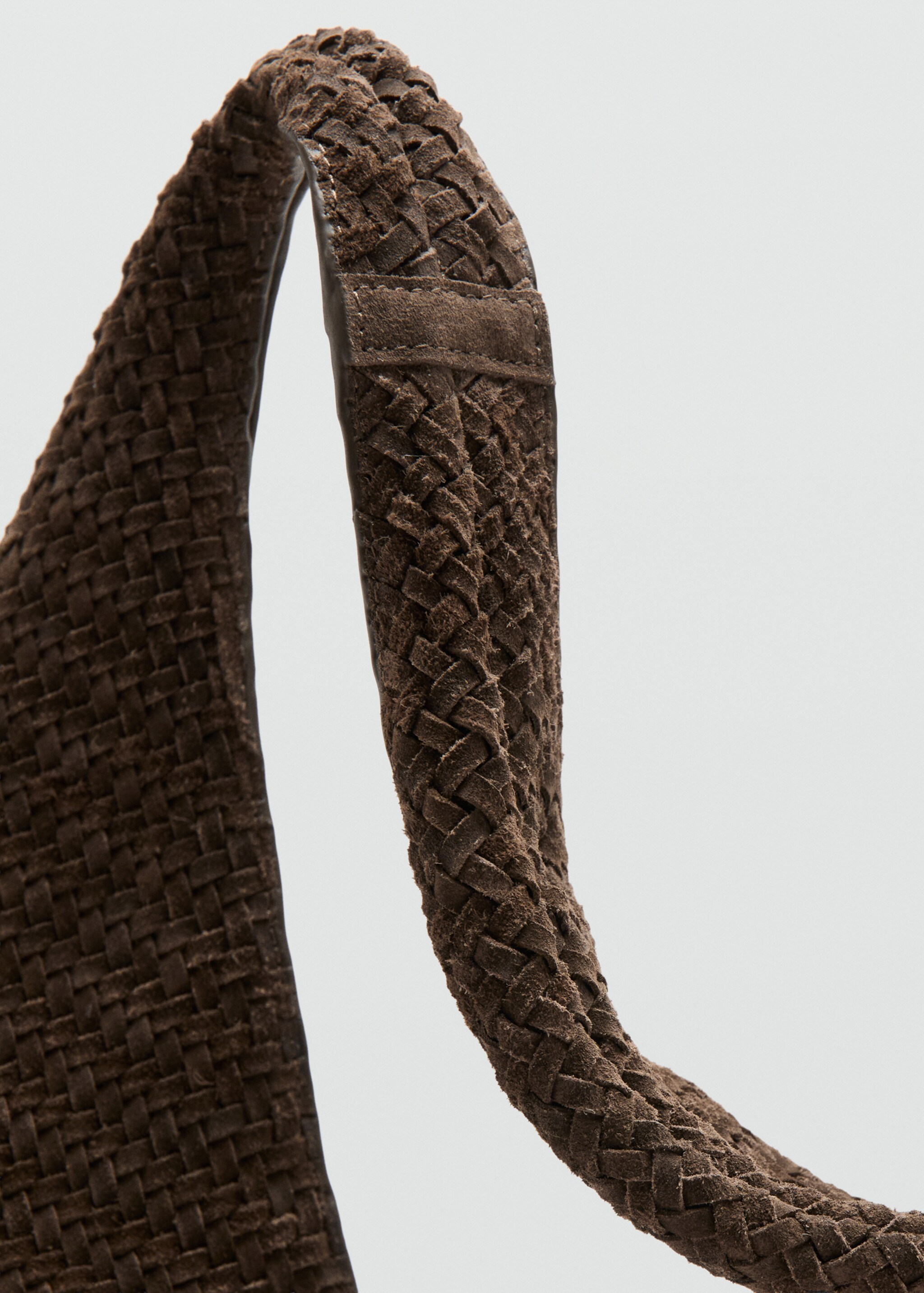 حقيبة كتف مضفرة من الجلد - تفاصيل المنتج 2, بني. Ref: 27075834-00.