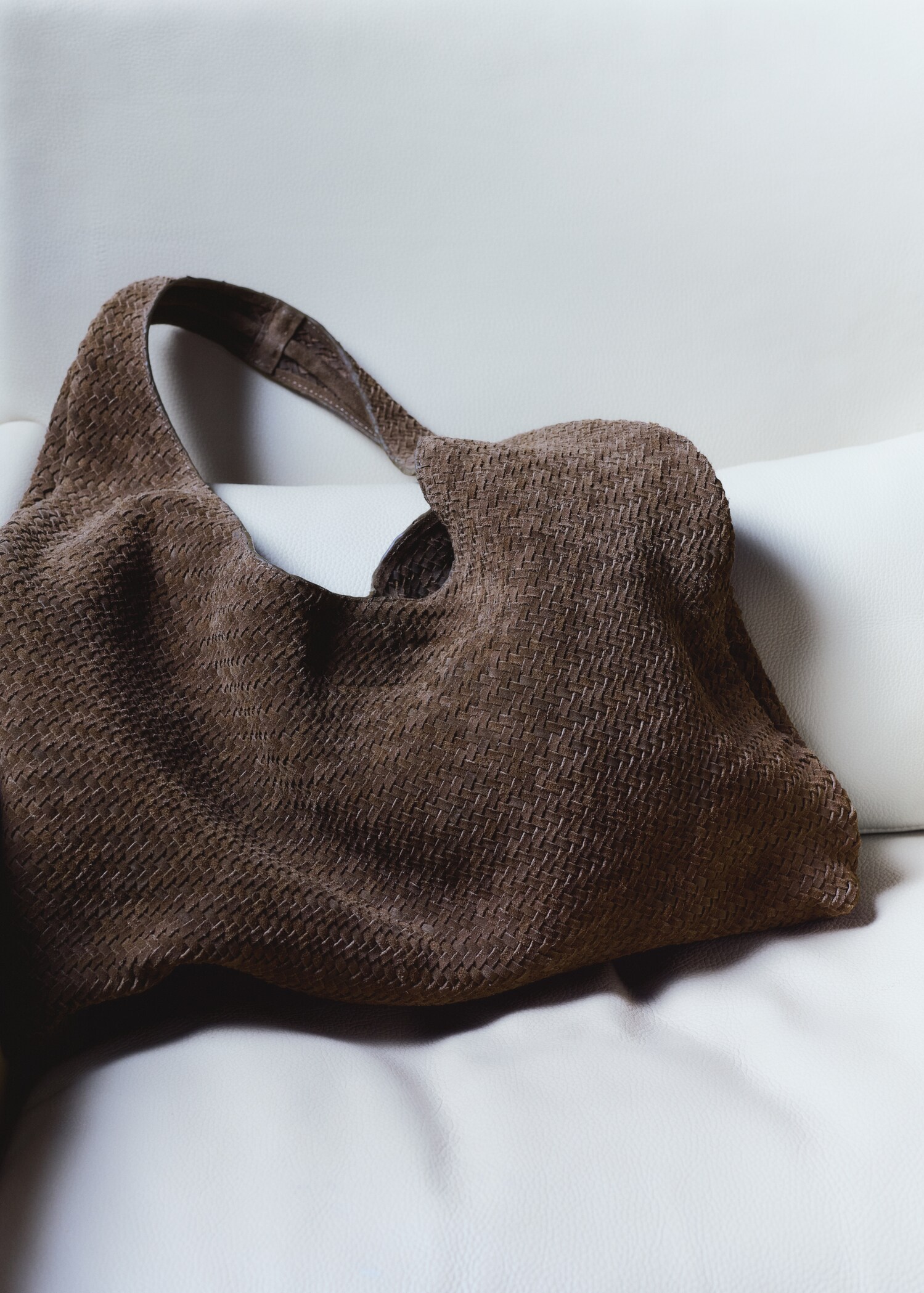 حقيبة كتف مضفرة من الجلد - تفاصيل المنتج 6