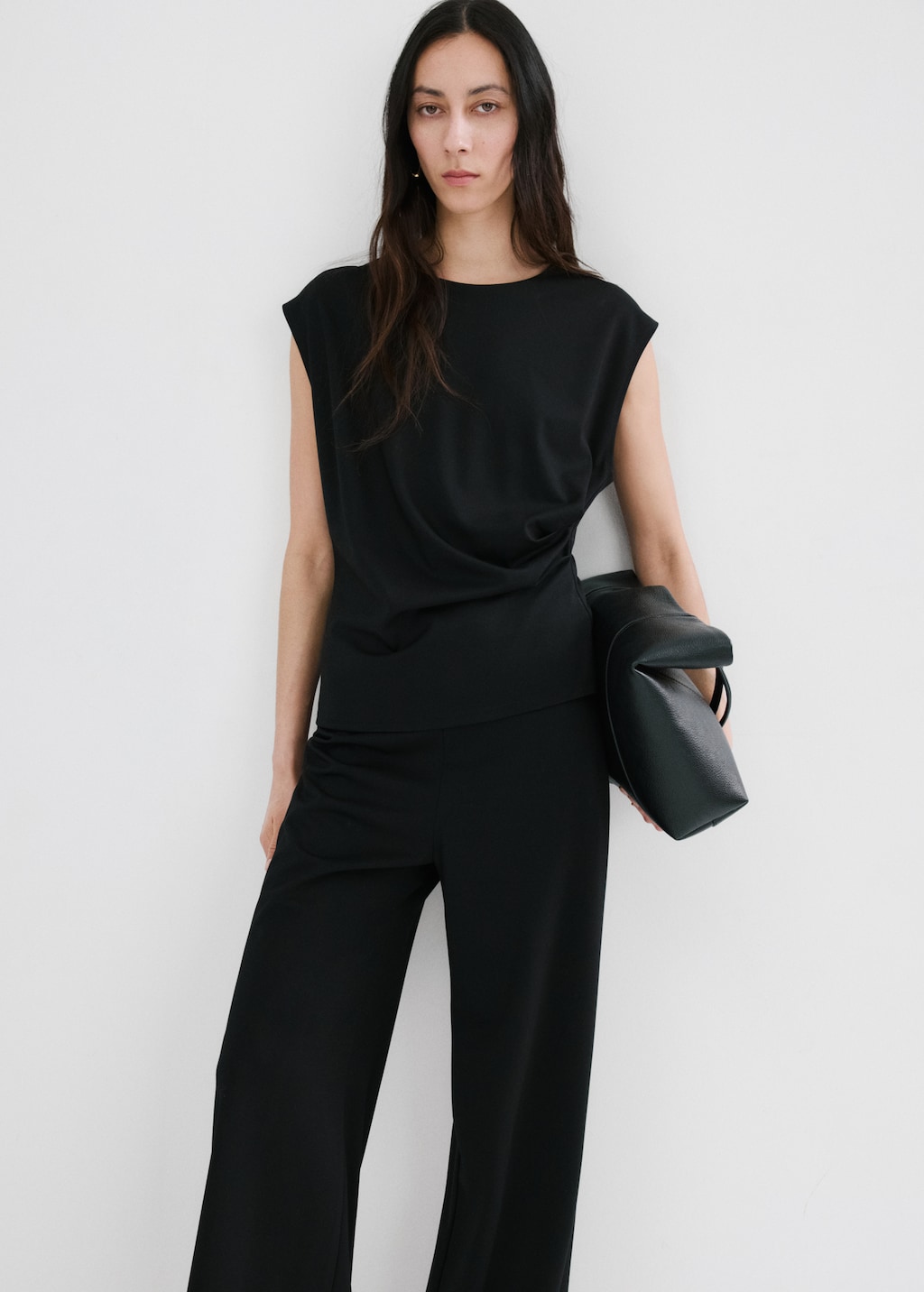 Straight-fit pants with elastic waist - image 5