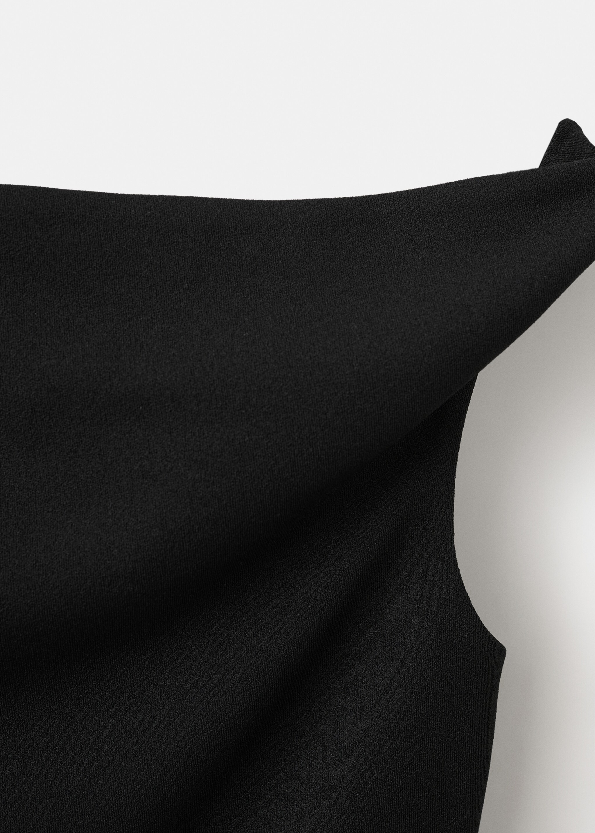Asymmetrical fitted top - Details of the article 0, Black. Ref: 27075841-00.