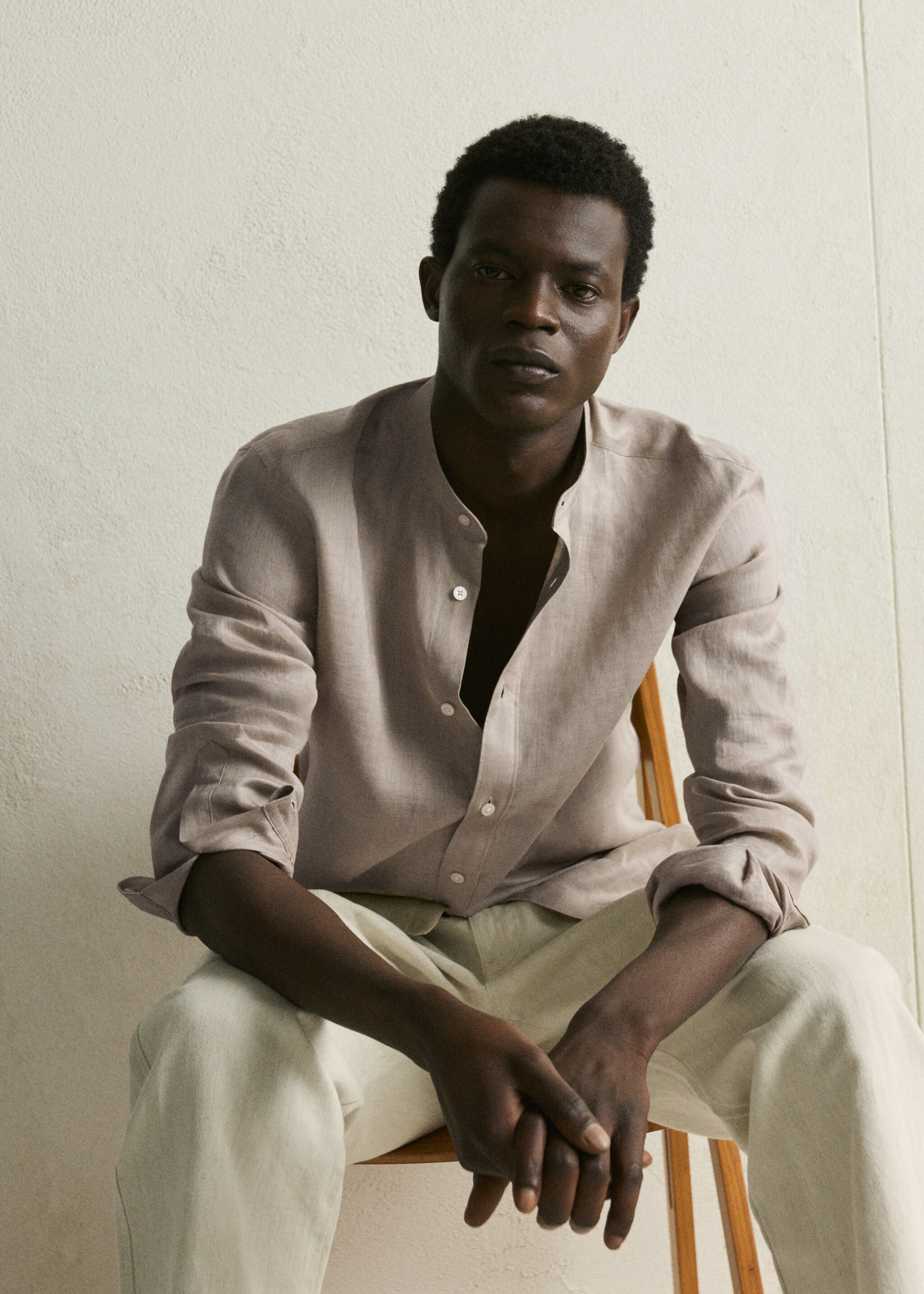 Camisa 100% lino cuello mao - Detalle del artículo 5, Arena. Ref: 27075937-00.