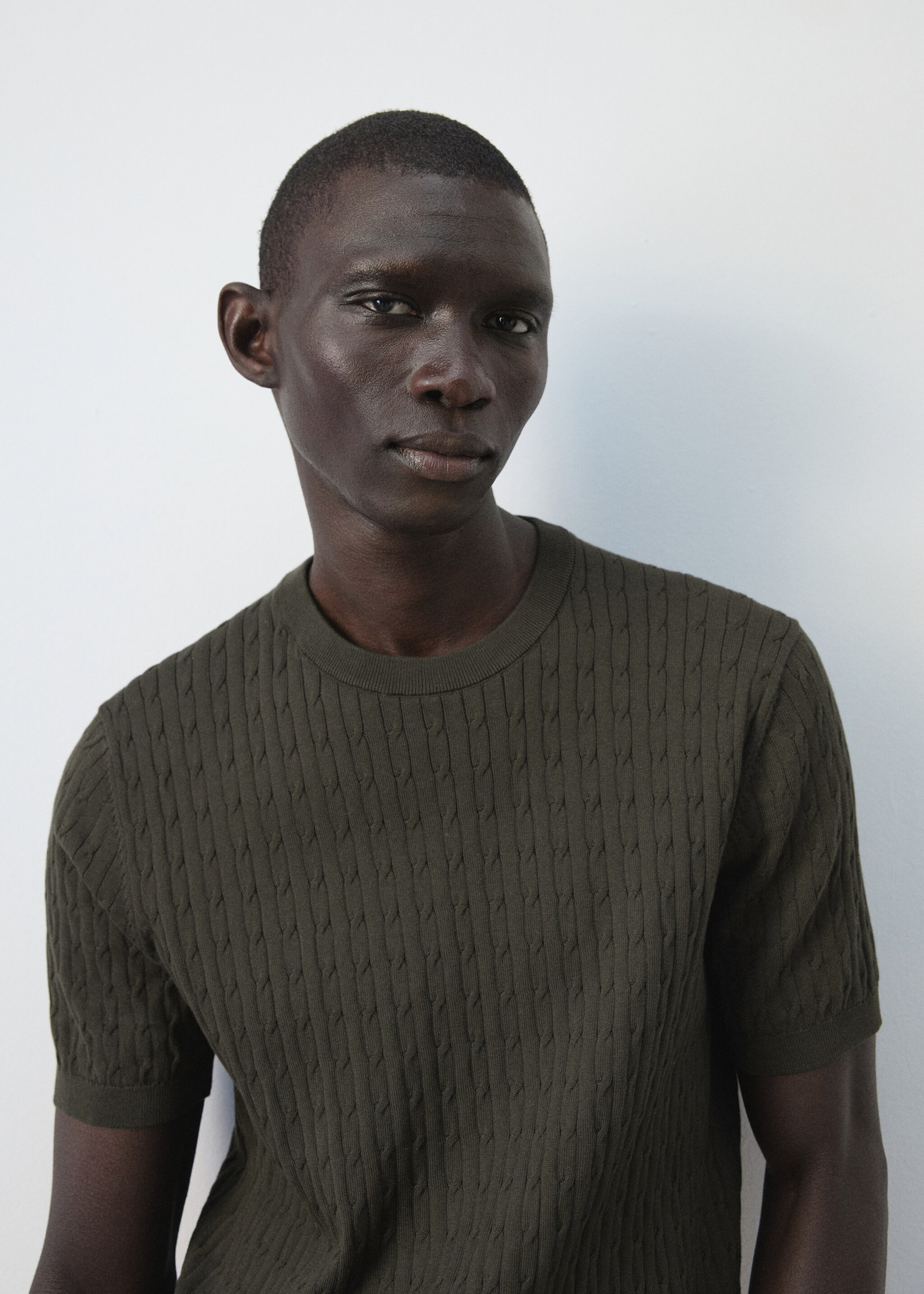 Cable knit T-shirt 100% cotton - Details of the article 1, Chocolate. Ref: 27075939-00.