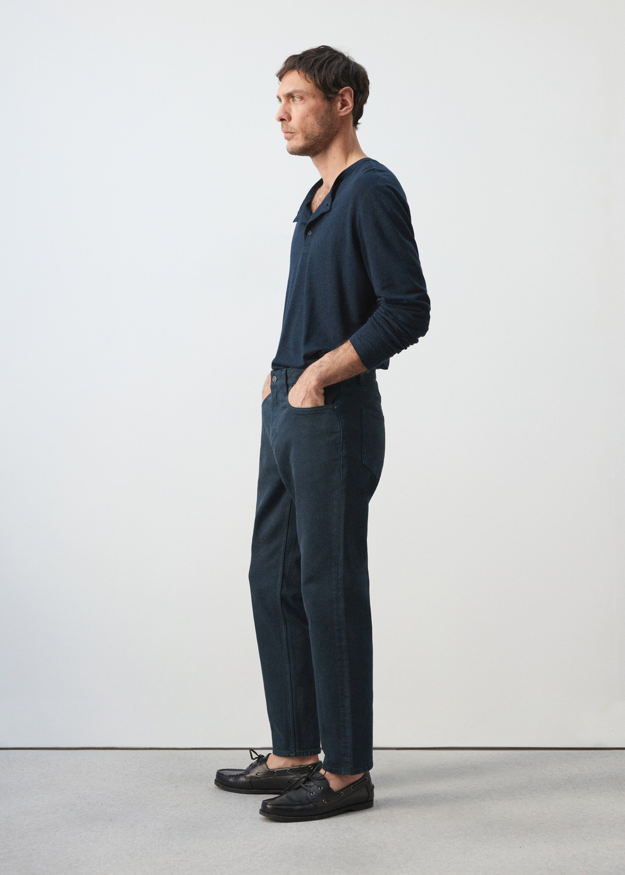 Ben cropped tapered-fit jeans - Details of the article 2, Navy. Ref: 27075940-00.
