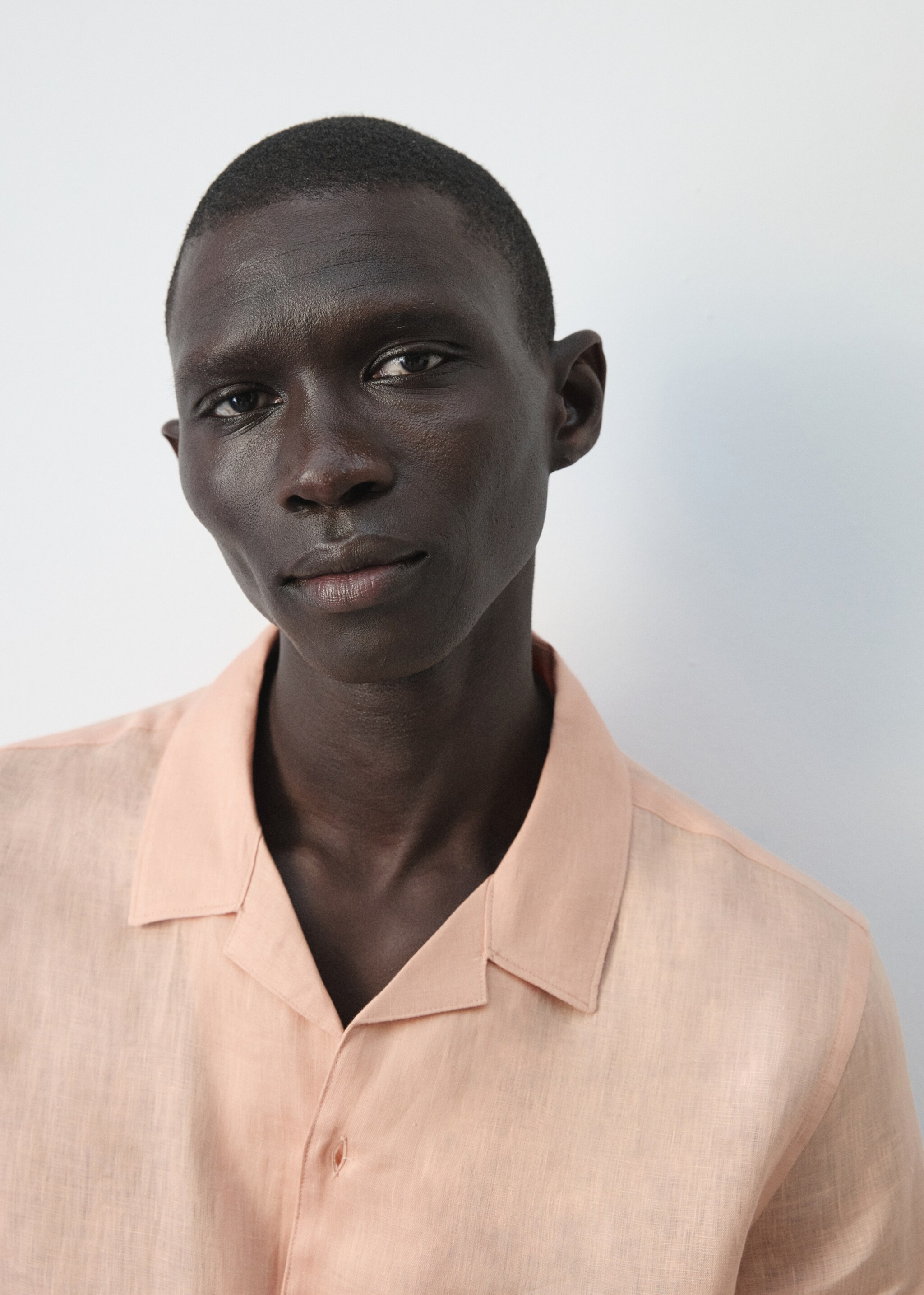 100% linen bowling-collar shirt - Details of the article 6, Peach. Ref: 27075948-00.