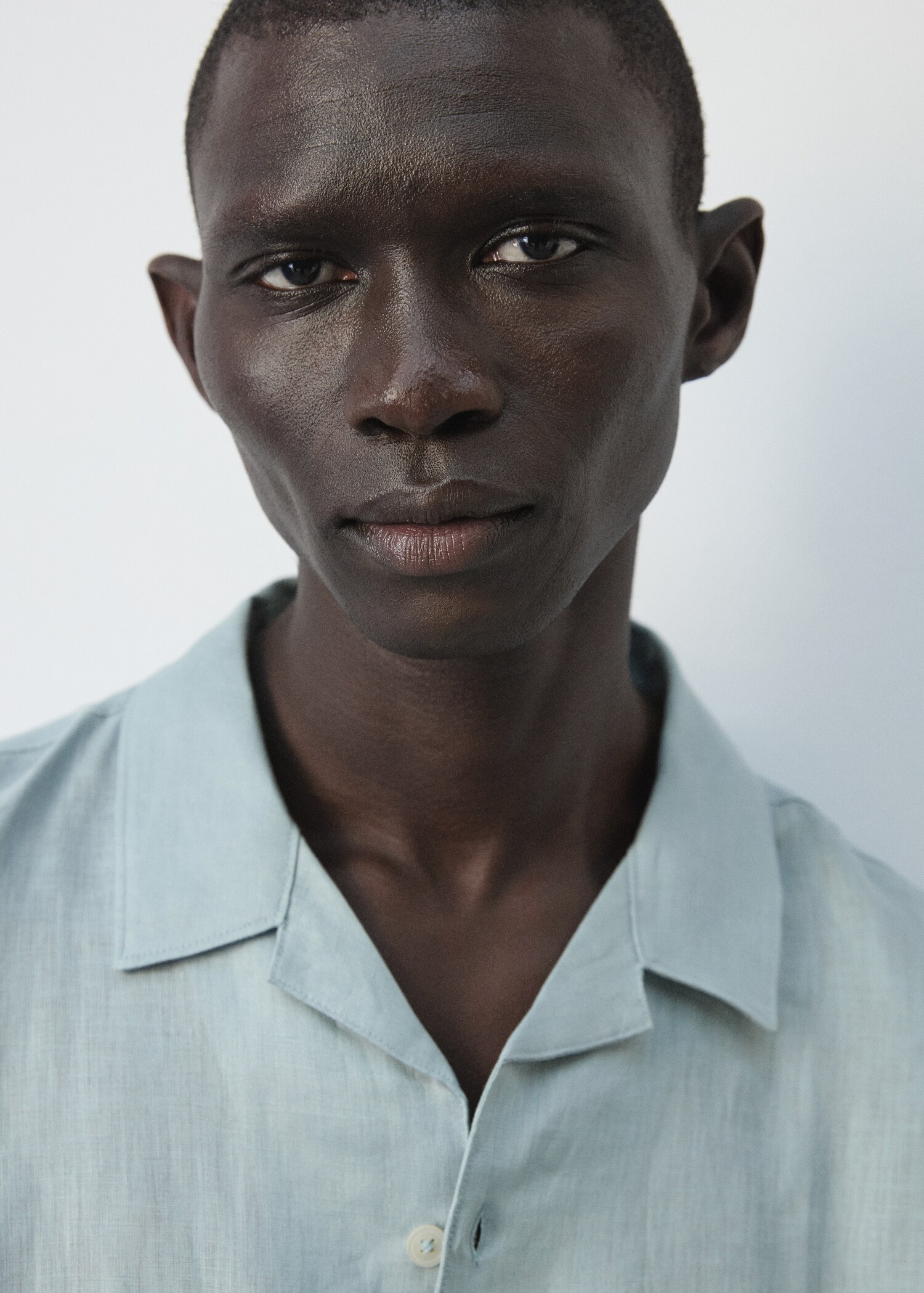 قميص بياقة بولينج بنسبة 100% من الكتان - تفاصيل المنتج 1