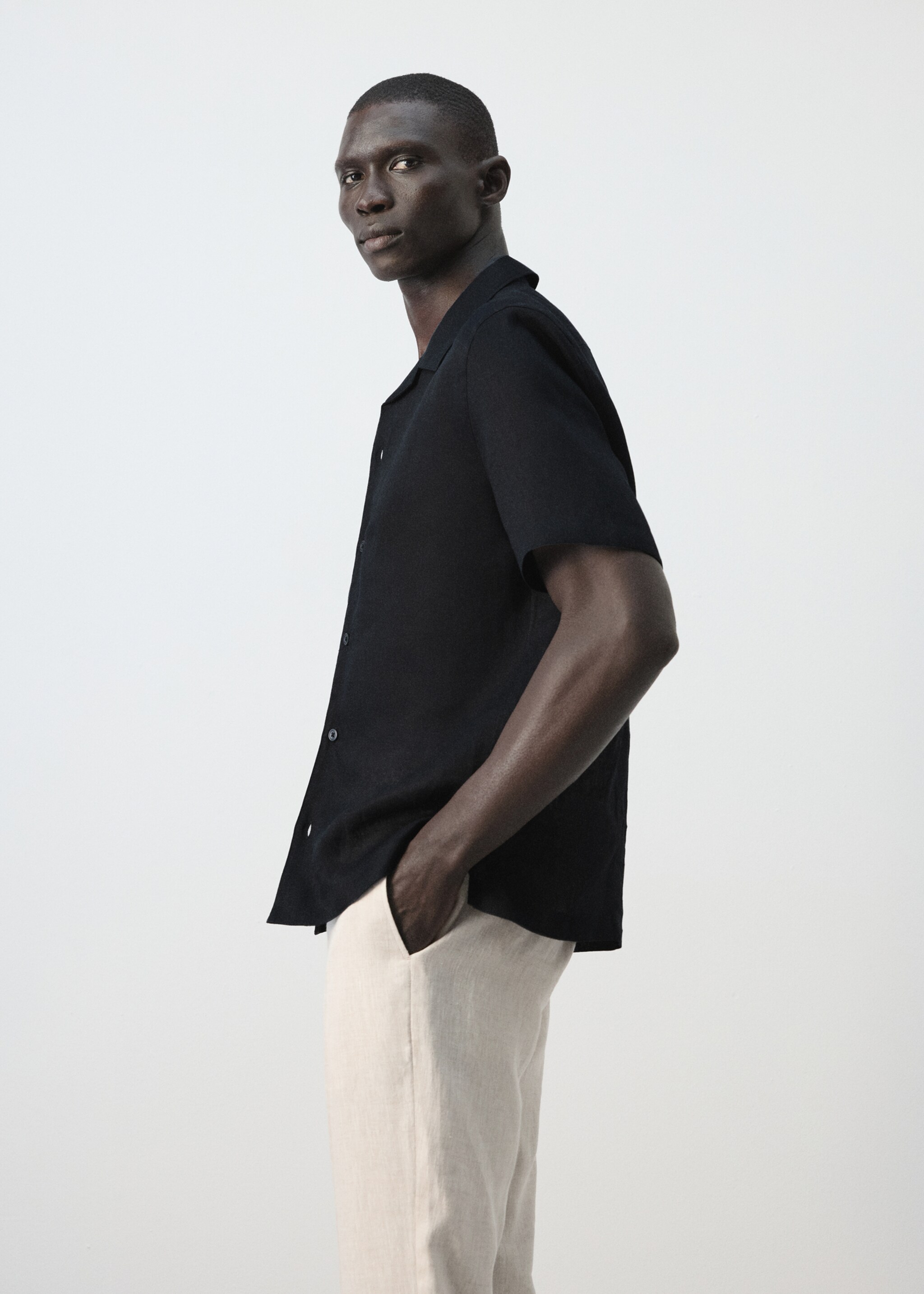 100% linen bowling-collar shirt - Details of the article 2, Navy. Ref: 27075948-00.