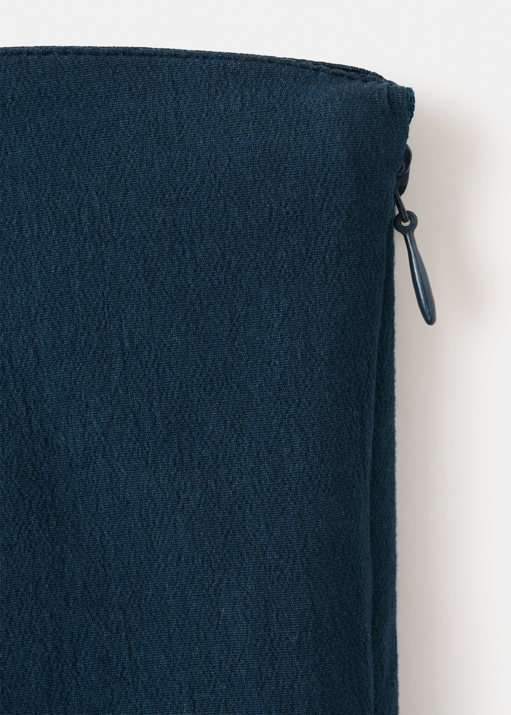 Asymmetric bandeau top - Details of the article 8, Dark Navy. Ref: 27075984-00.