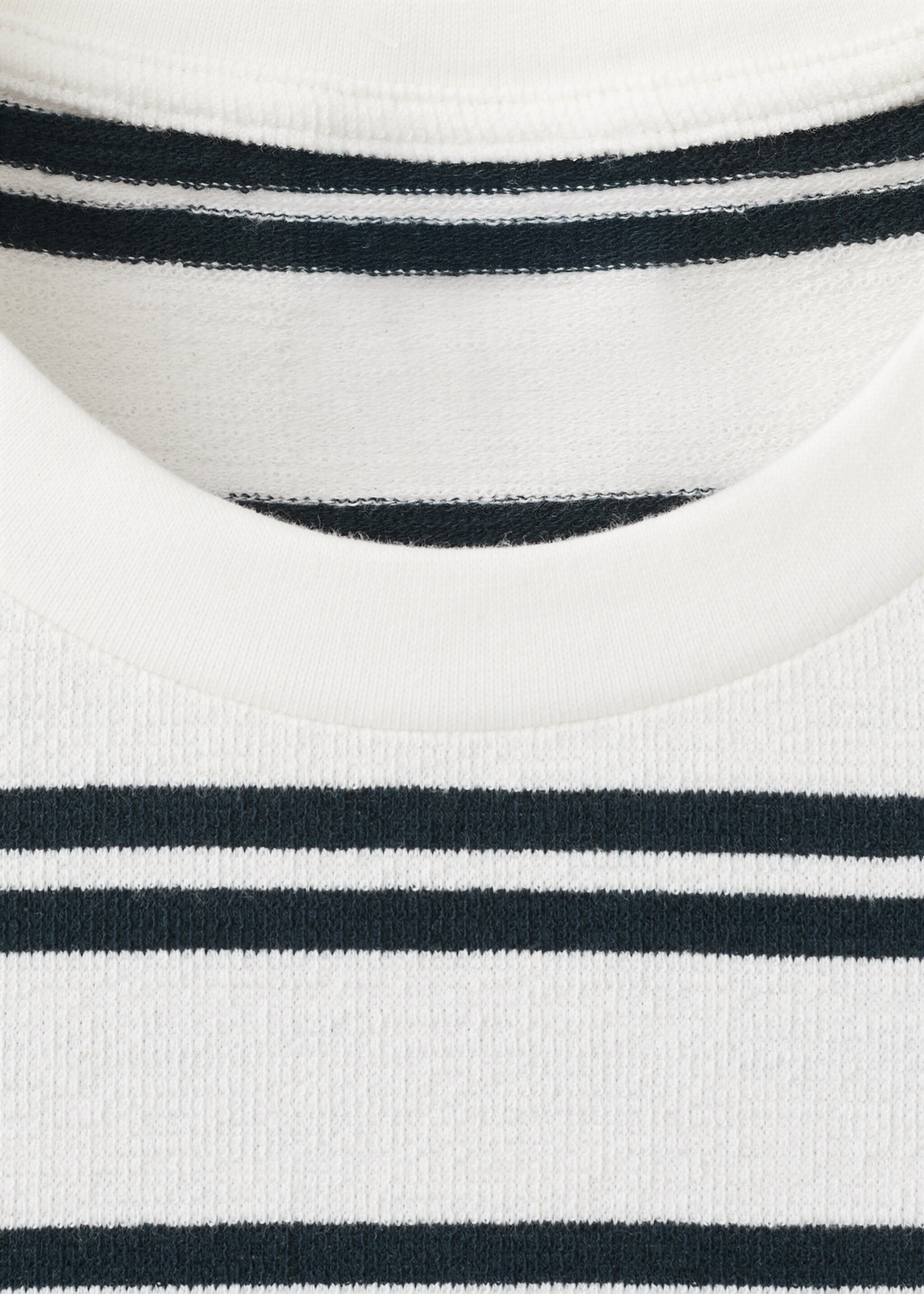 Regular fit striped T-shirt - Details of the article 8, White. Ref: 27075987-00.