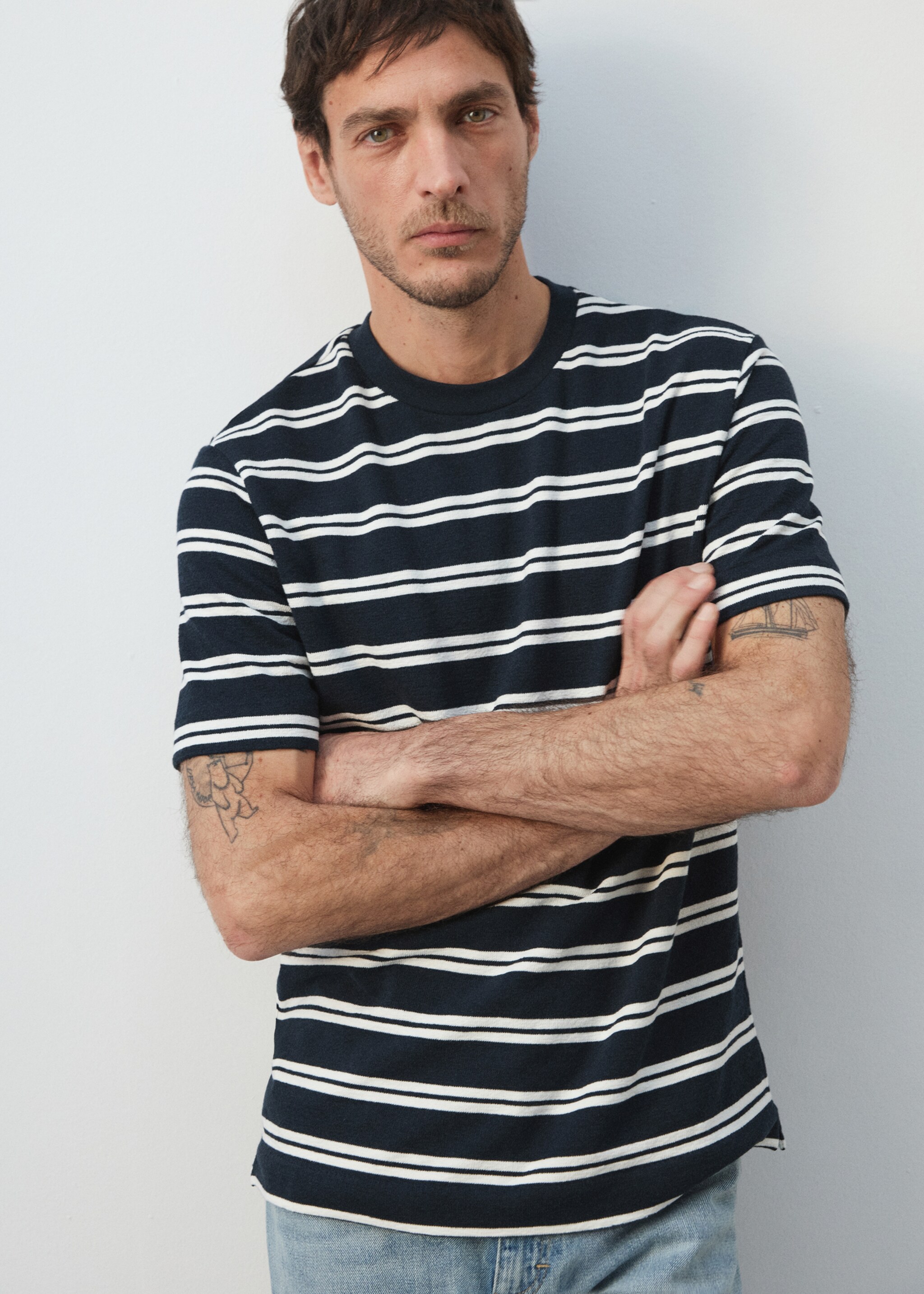 Camiseta regular fit rayas - Detalle del artículo 6, Azul marino. Ref: 27075987-00.