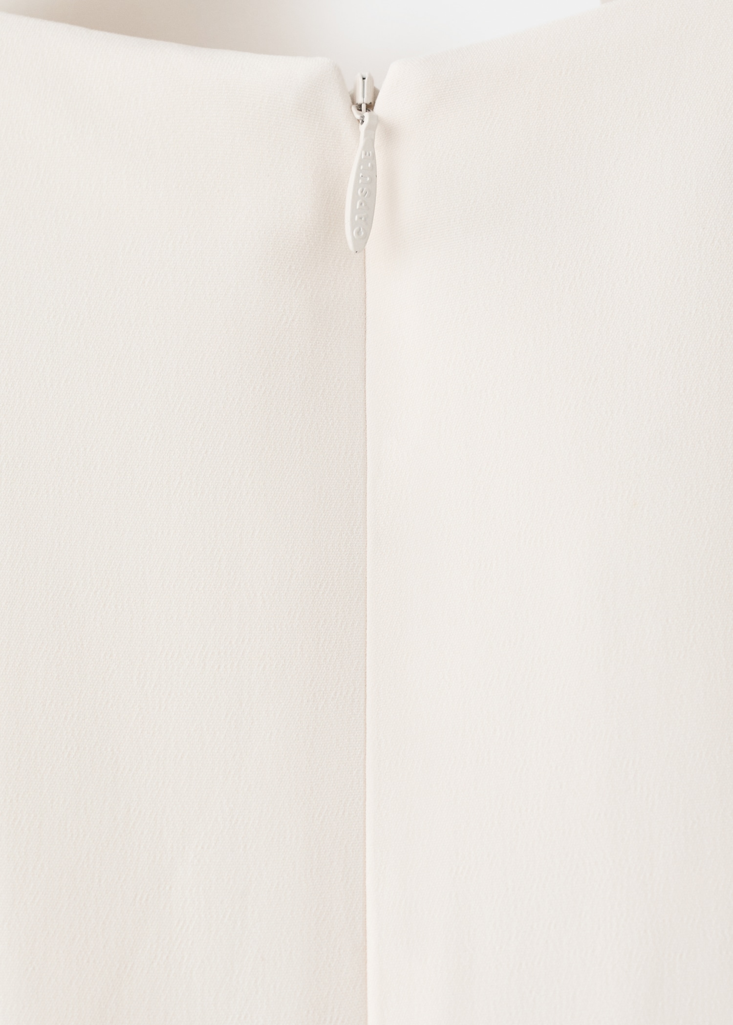 V-neckline long dress - Details of the article 0