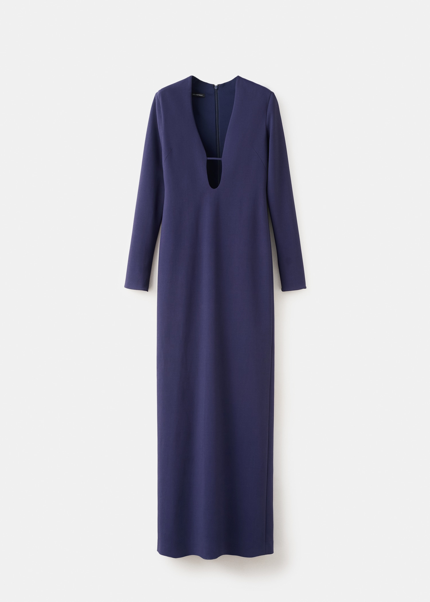 V-neckline long dress - Article without model