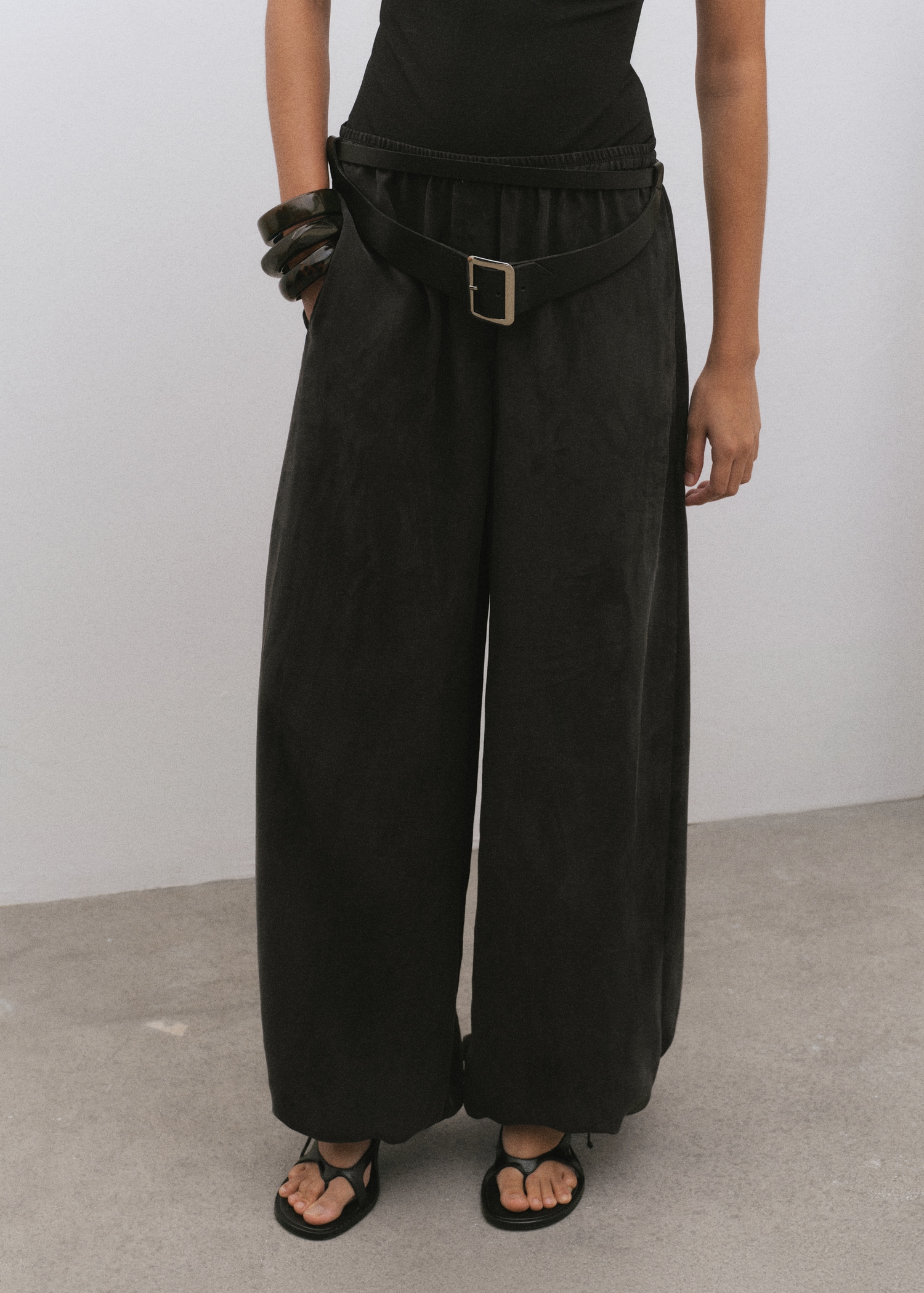 Balloon trousers with elastic waist - Medium plane