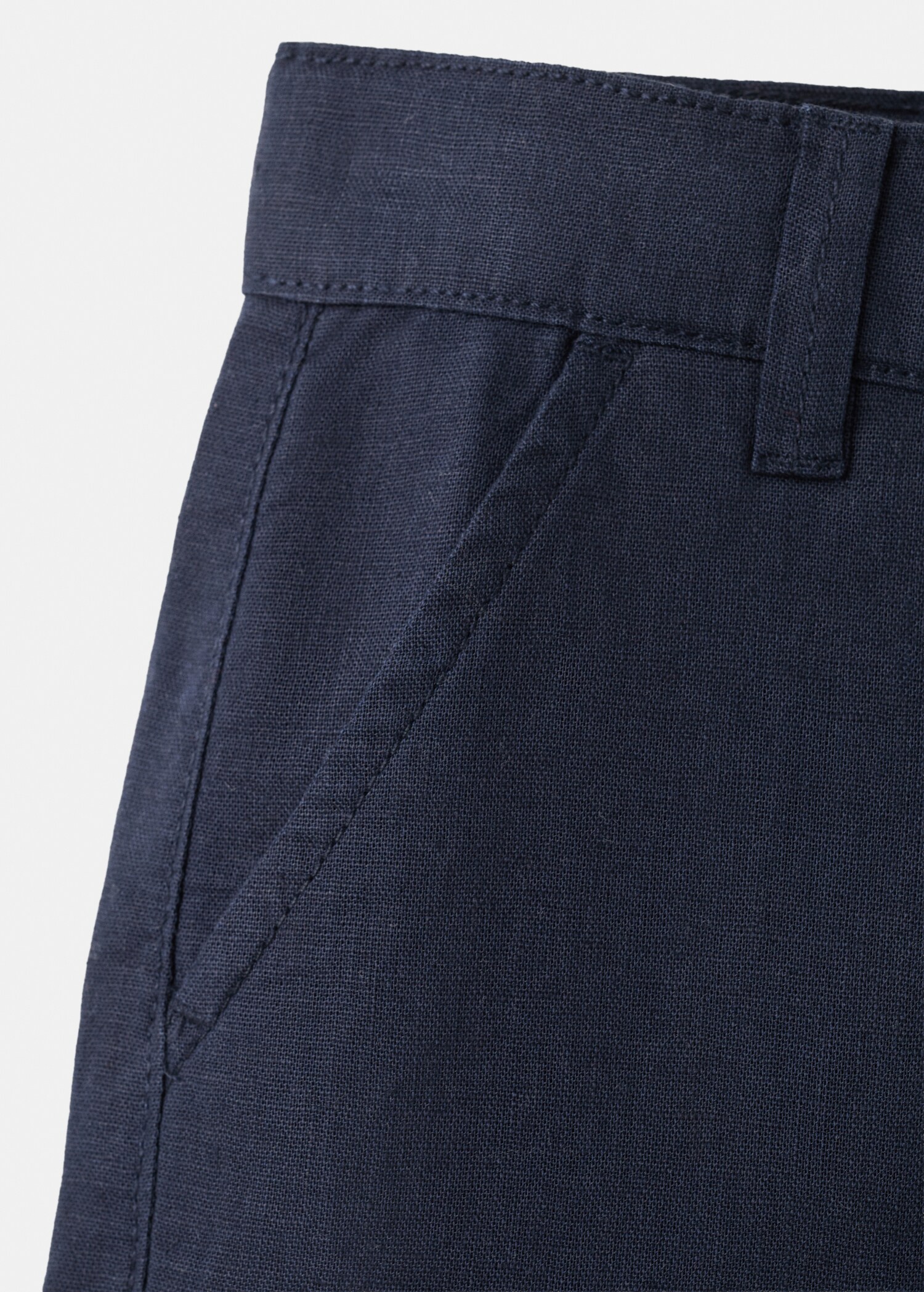 Linen-blend Bermuda shorts - Details of the article 0