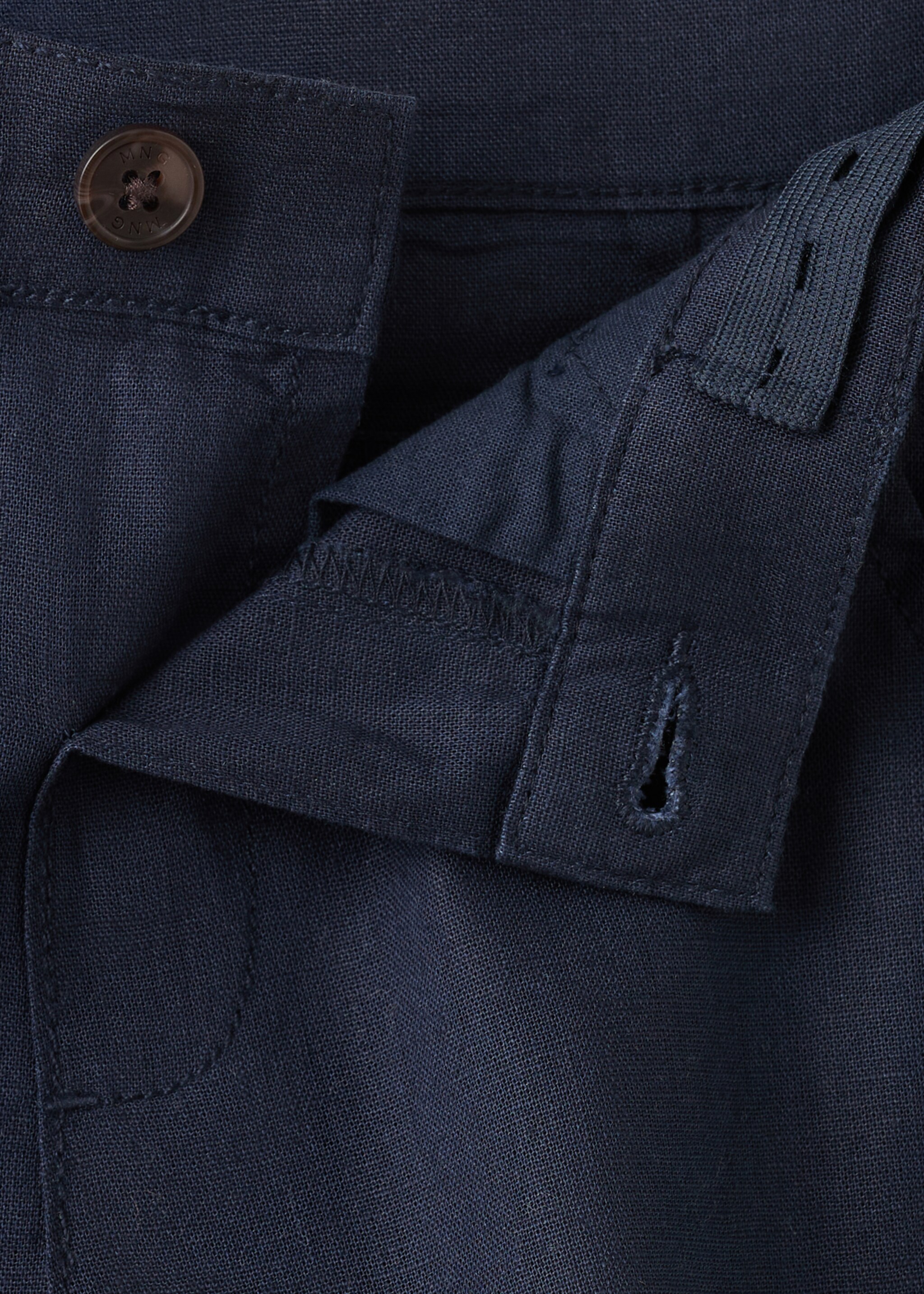 Linen-blend Bermuda shorts - Details of the article 8, Navy. Ref: 27076339-00.
