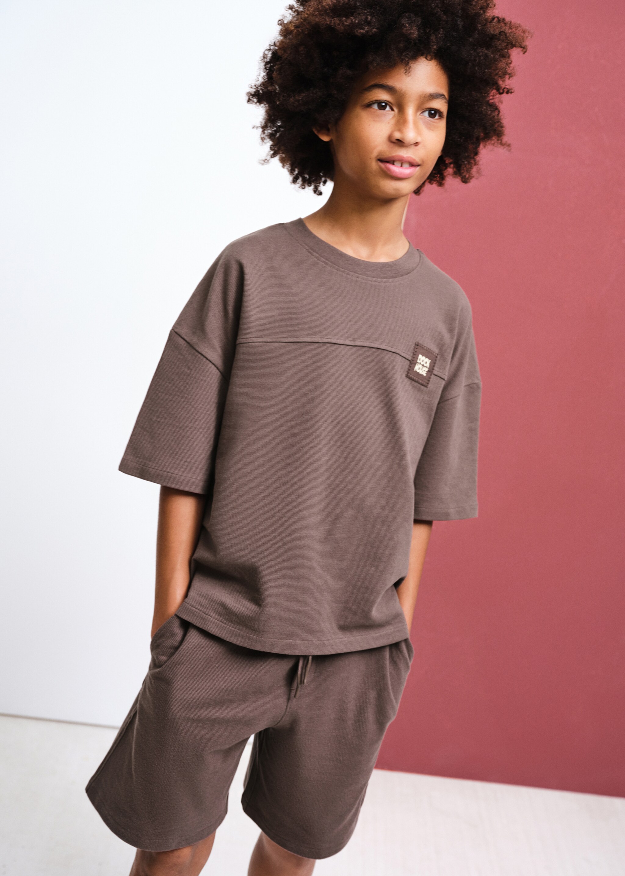 Bermuda coton cordon - Plan moyen, Chocolat. Ref: 27076344-00.