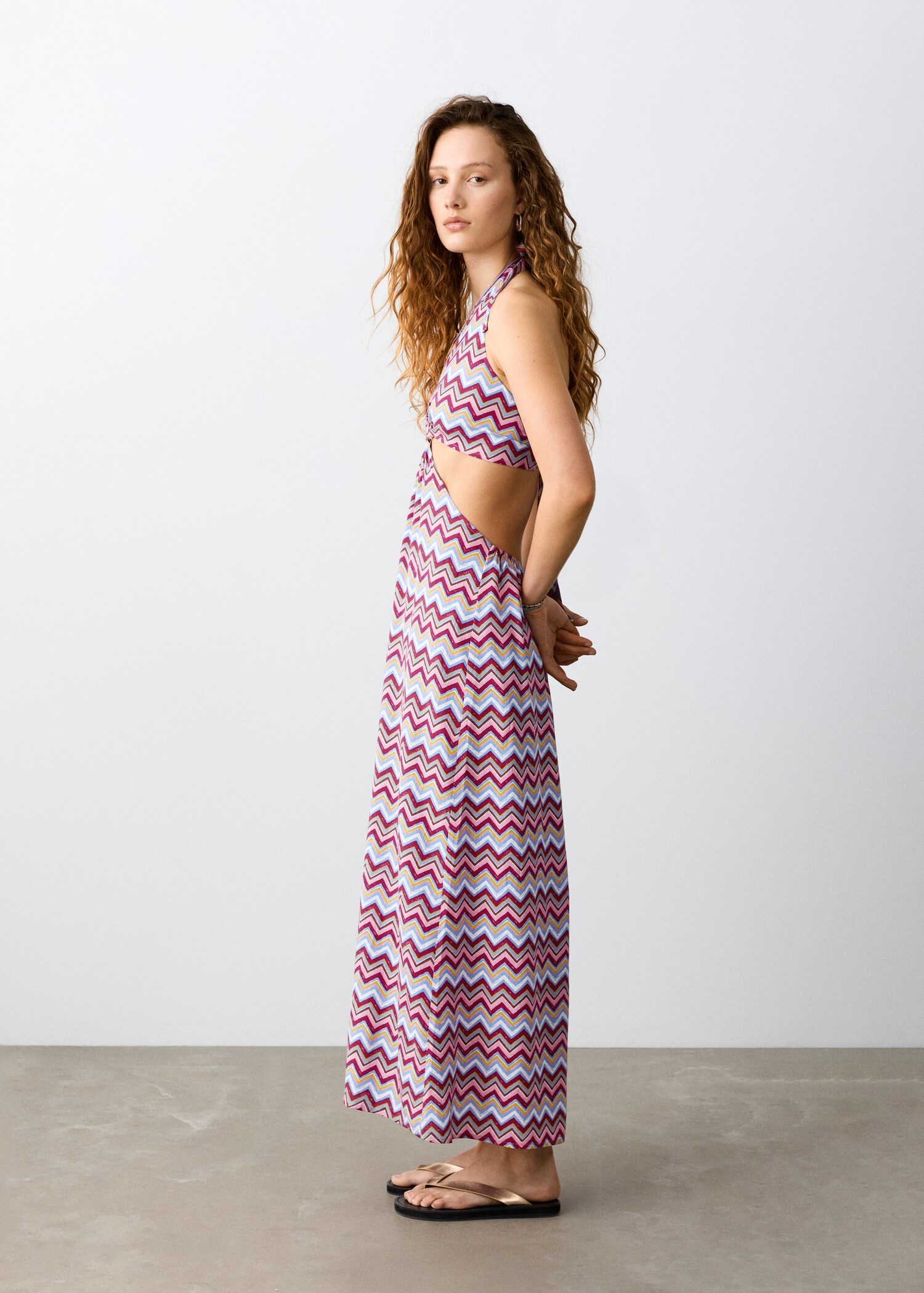 Printed dress with cut-out - Details of the article 2